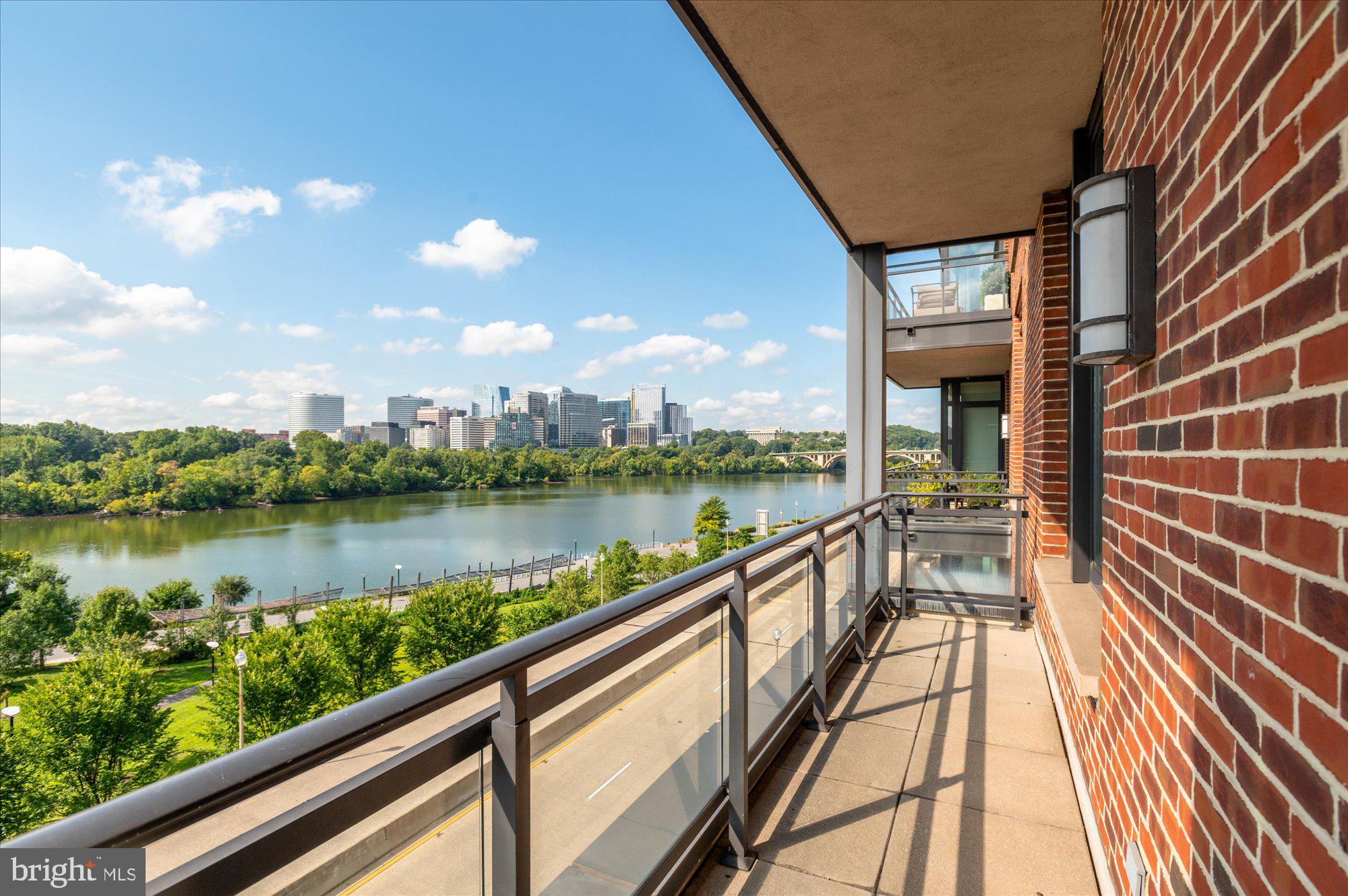 GEORGETOWN - Residential