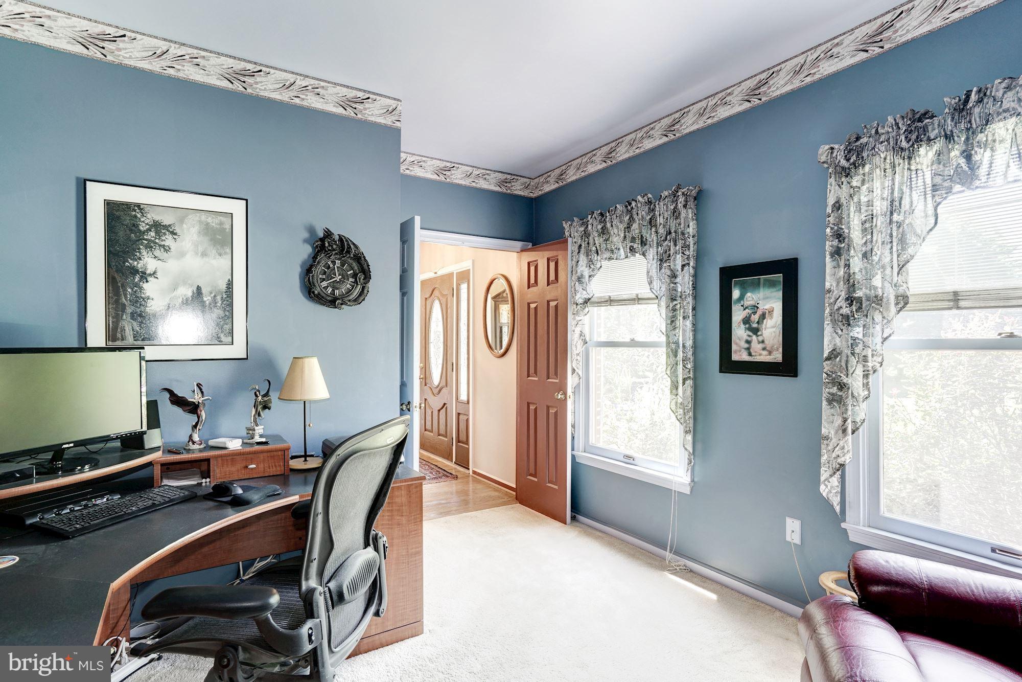 ENGLISH MEADOWS - Residential