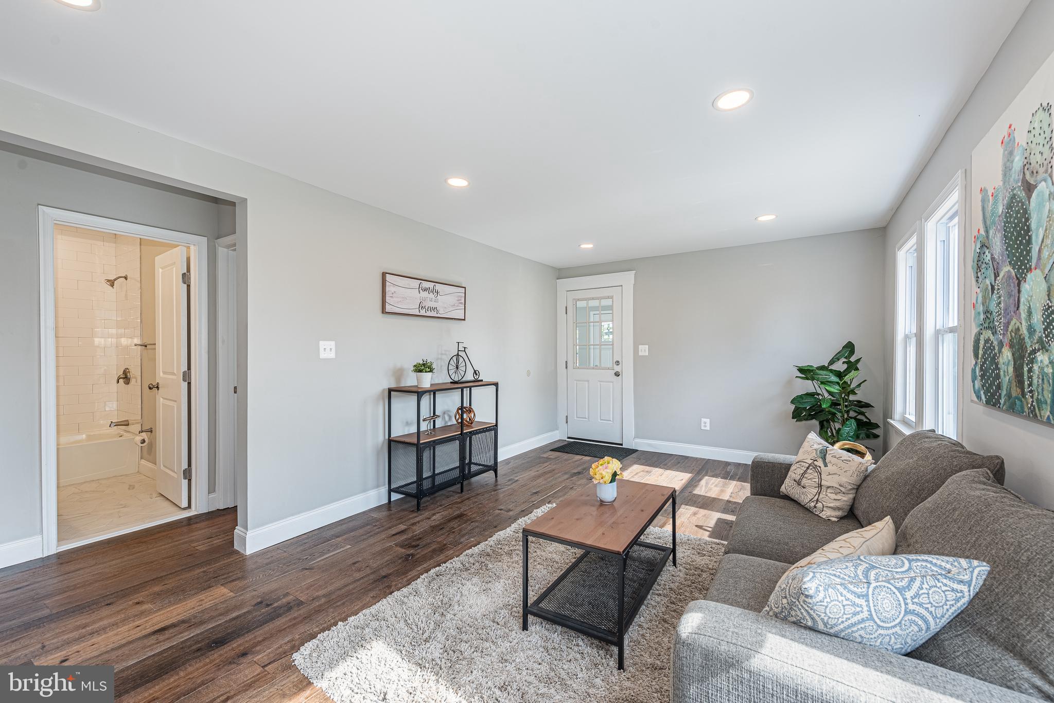 ROSEDALE - Residential