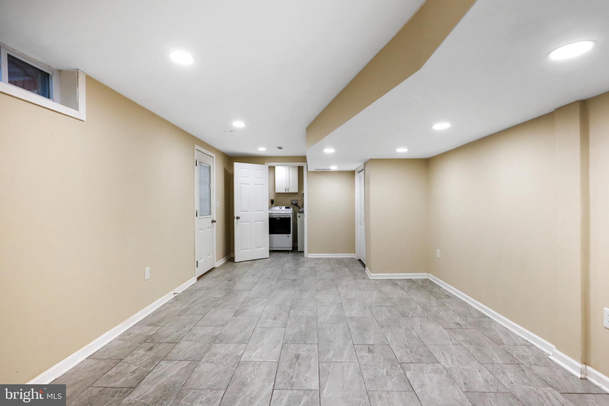 FERNDALE FARMS - Residential