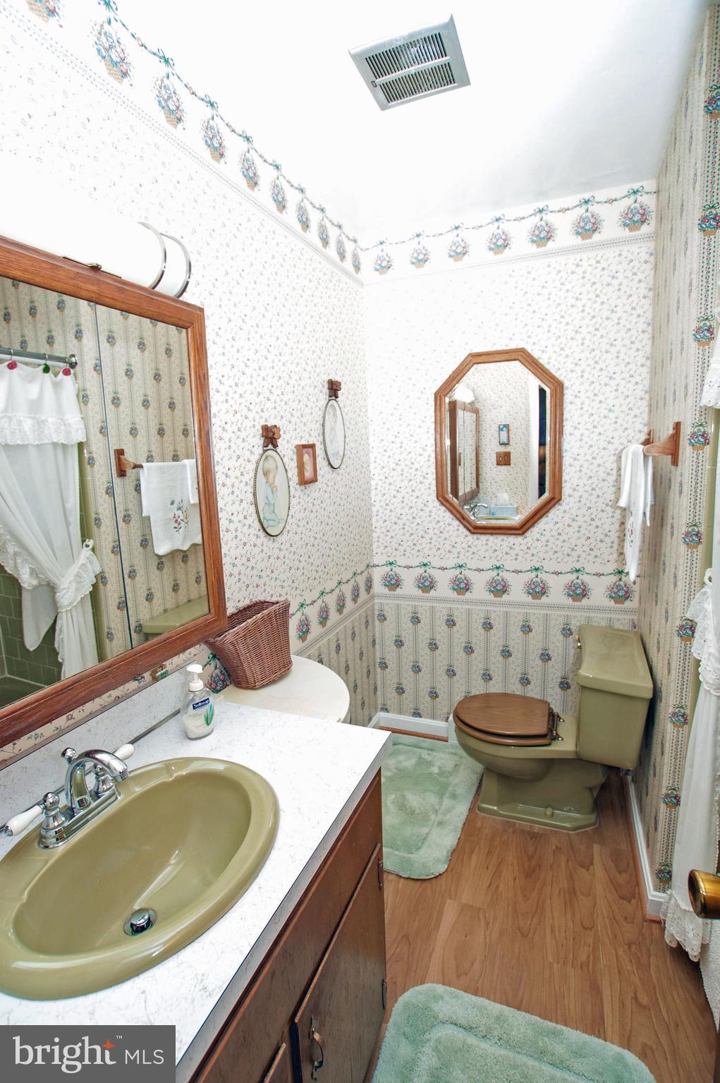 HOADLY/VAN DOREN - Residential