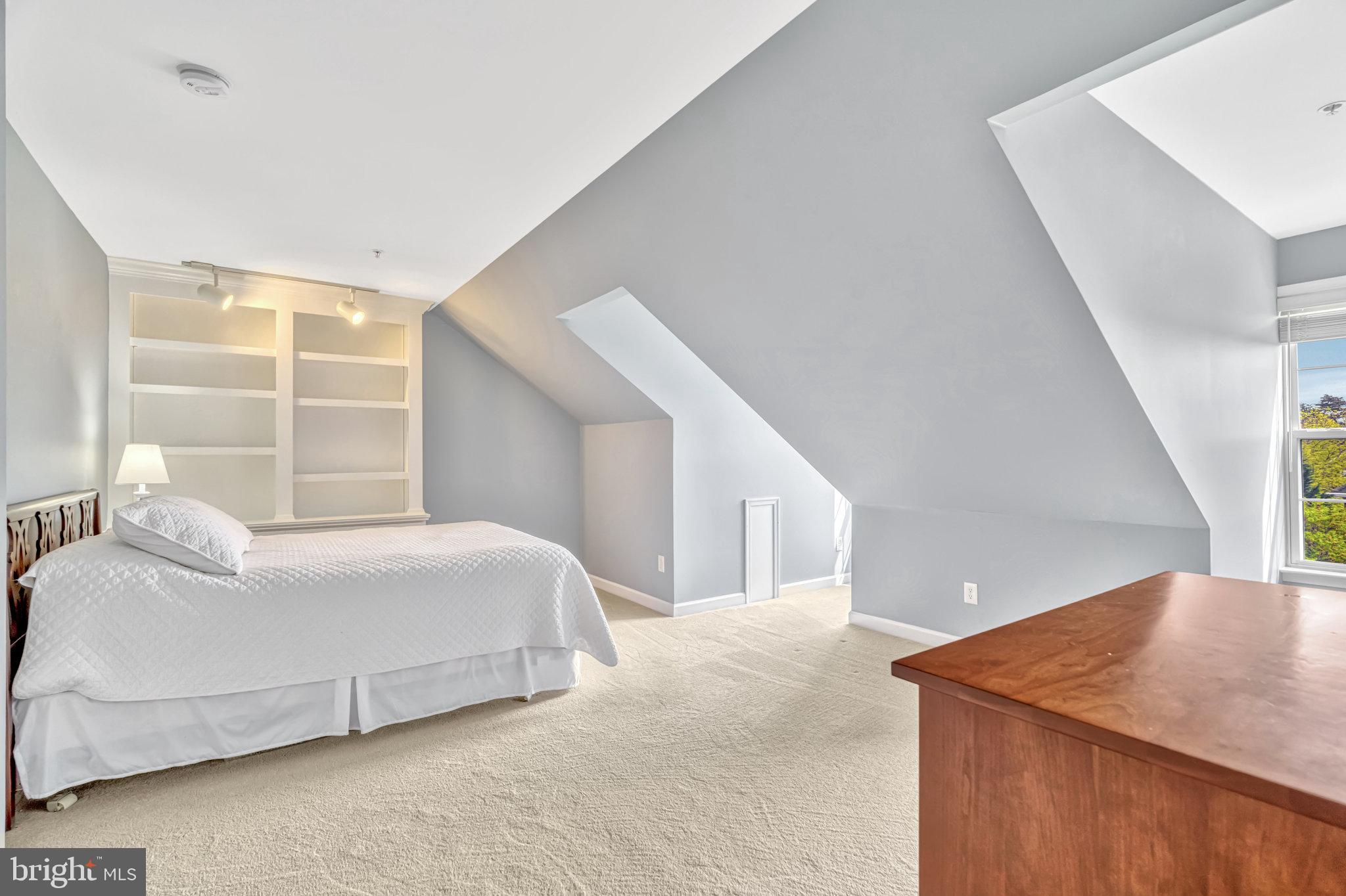 WEST MARKET - Residential