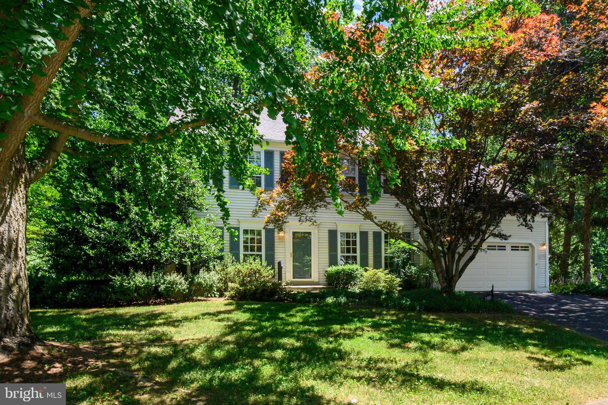 SILVERBROOK - Residential