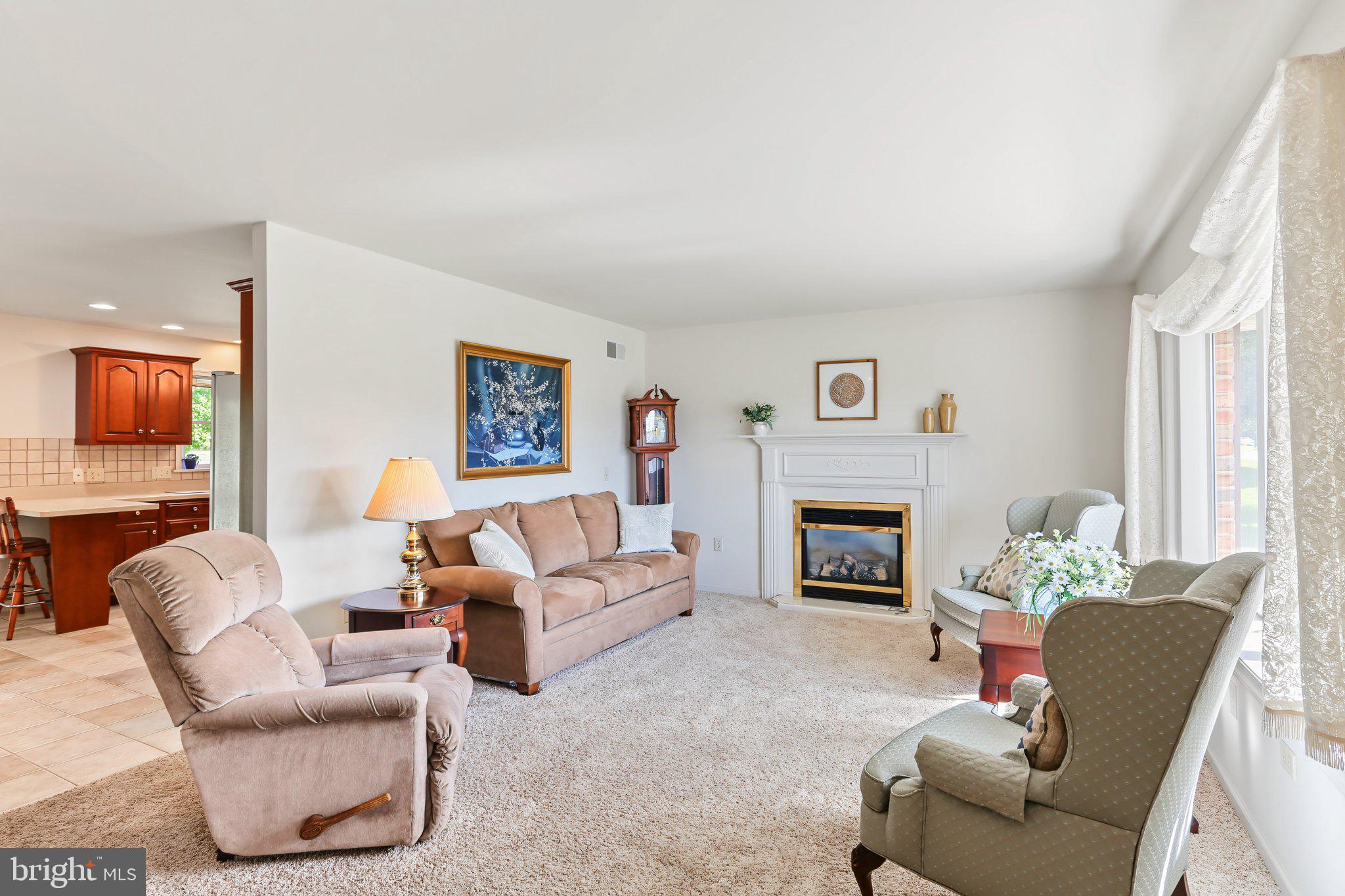 1089 HORSESHOE CIRCLE
