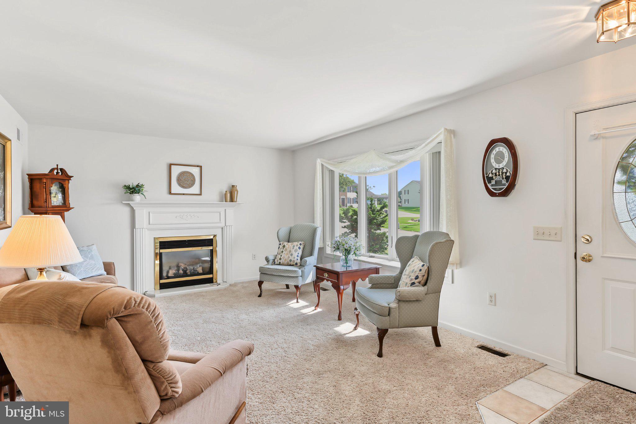 1089 HORSESHOE CIRCLE