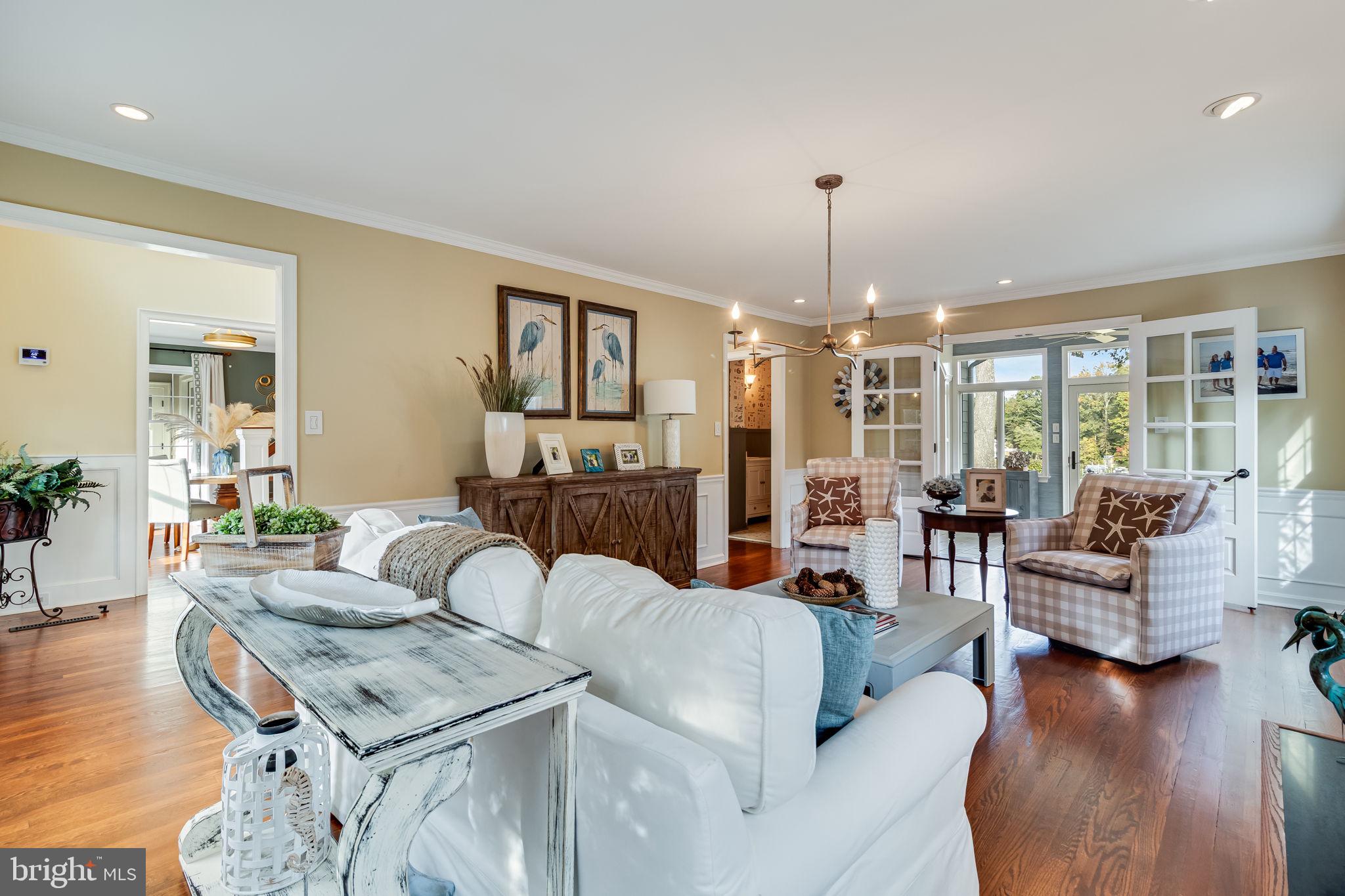 HOLLYWOOD - Residential