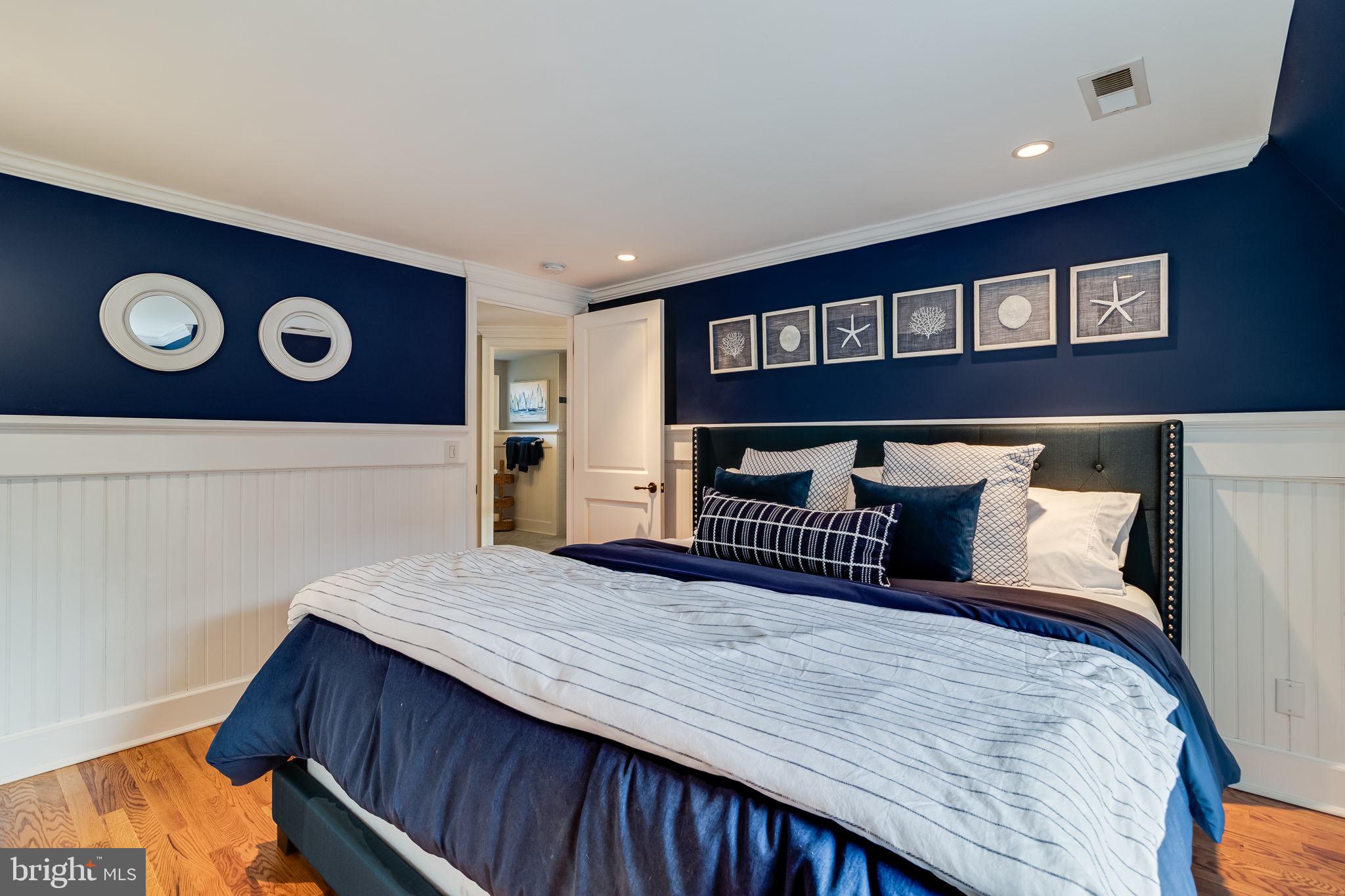 HOLLYWOOD - Residential