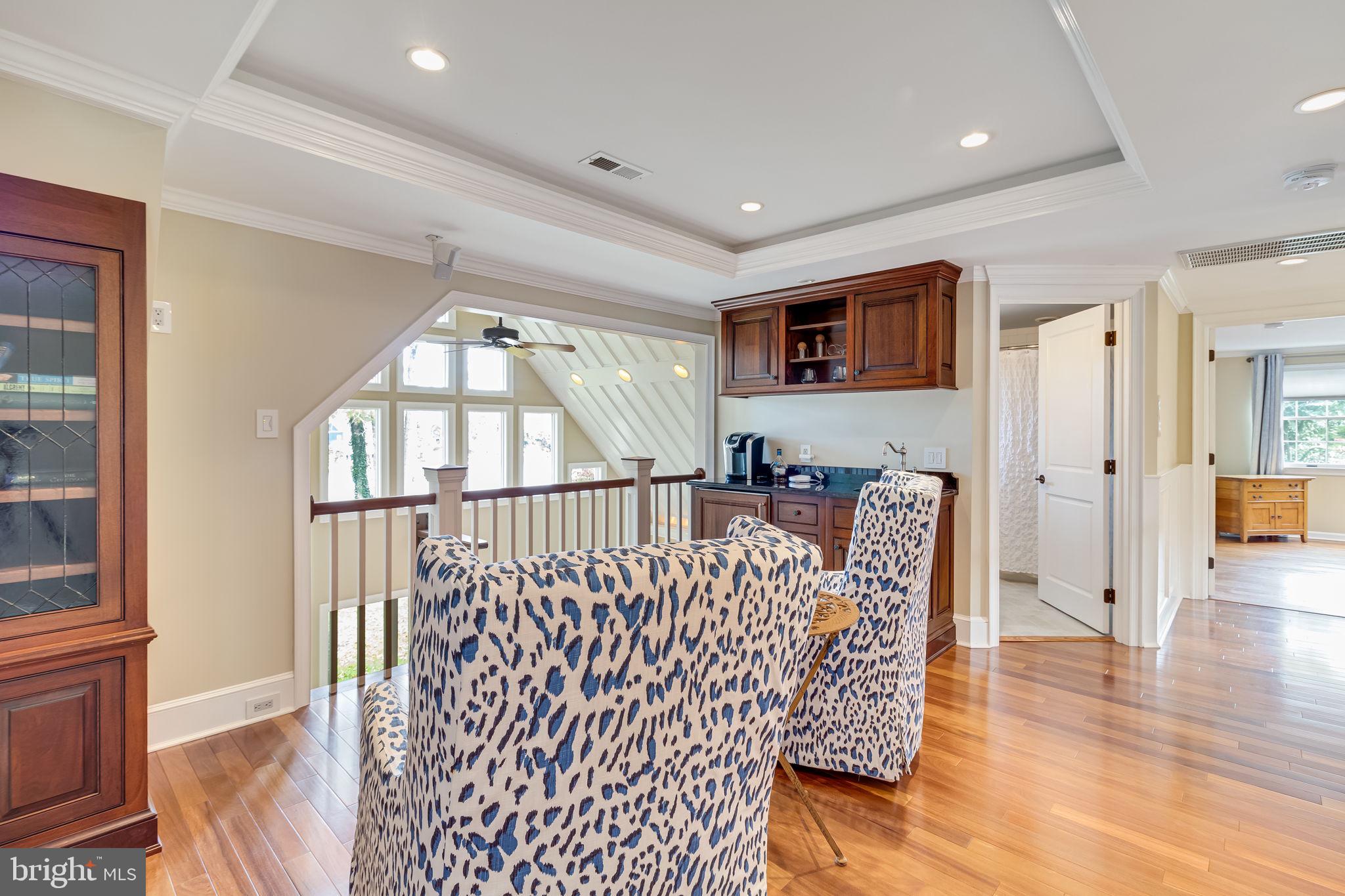 HOLLYWOOD - Residential