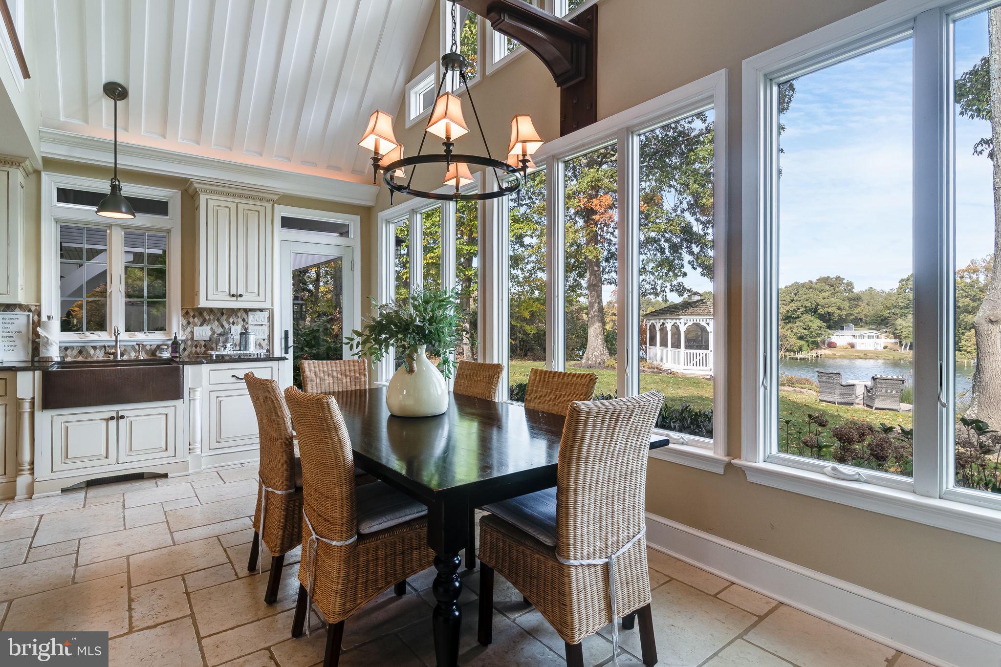 HOLLYWOOD - Residential