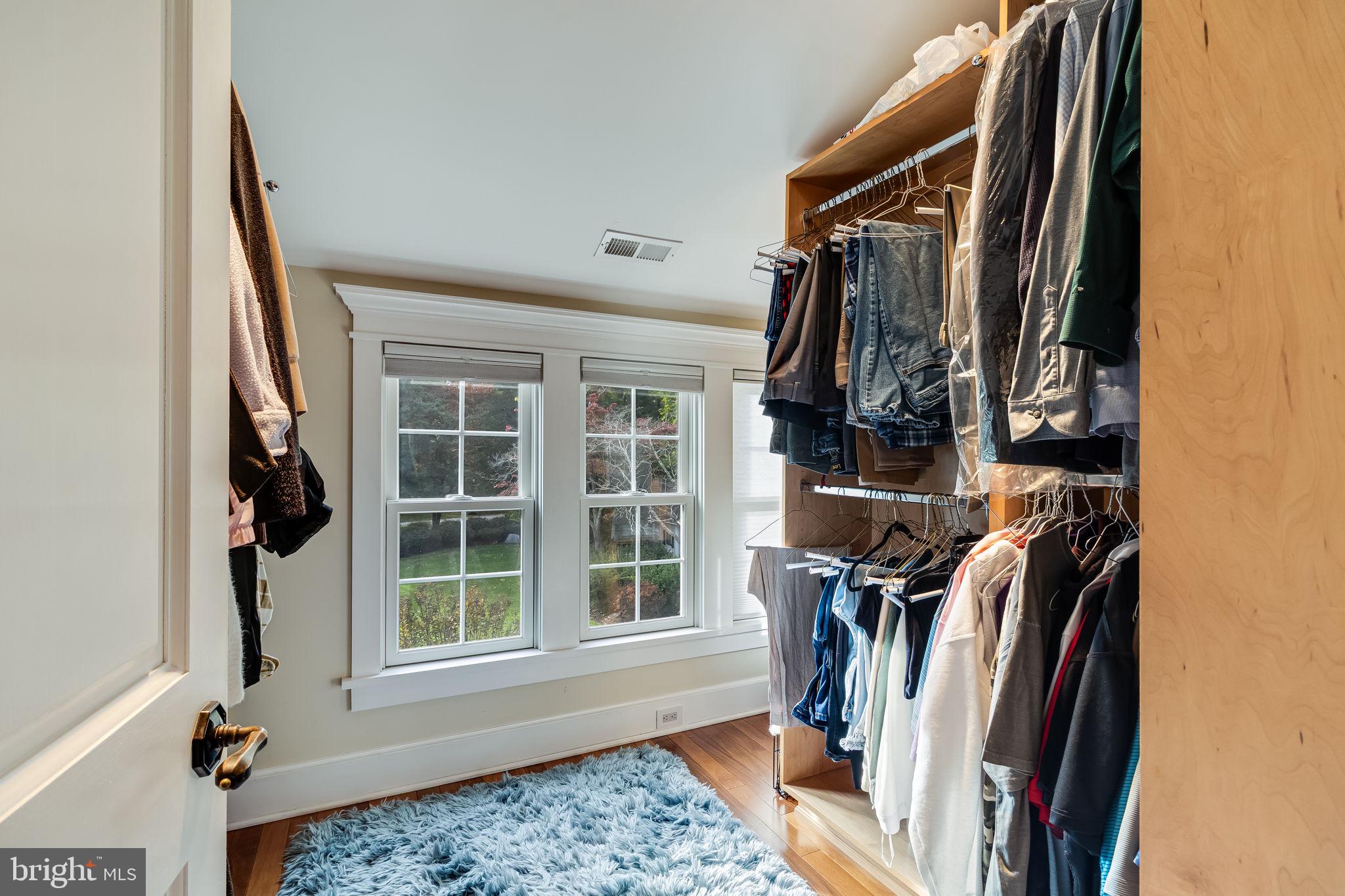 HOLLYWOOD - Residential