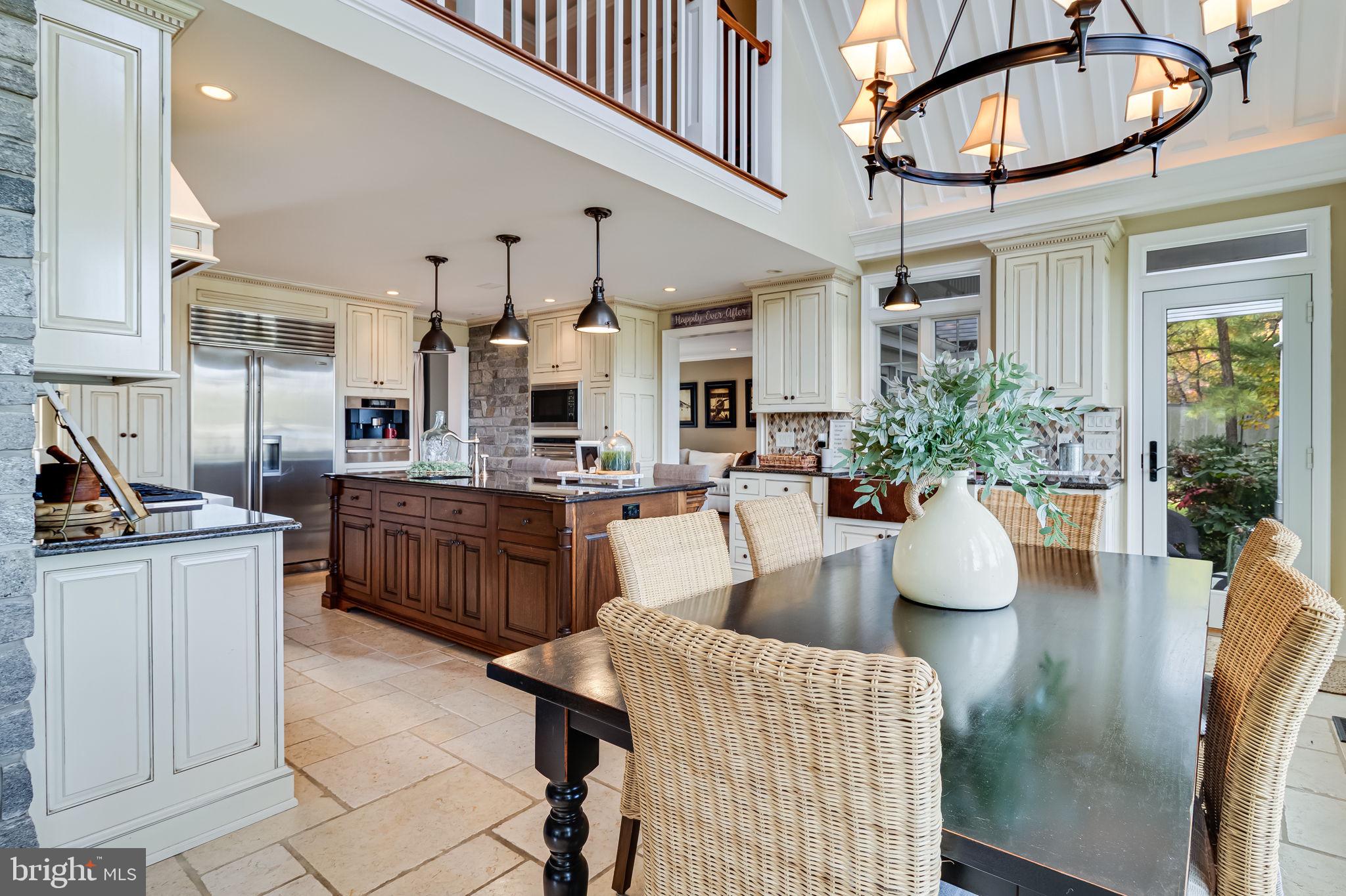 HOLLYWOOD - Residential