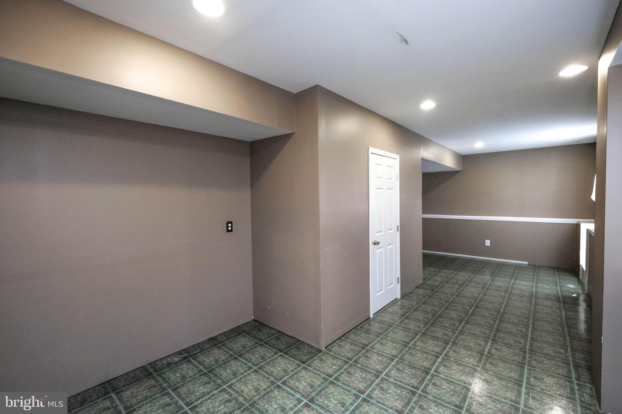 INWOOD MEADOWS - Residential