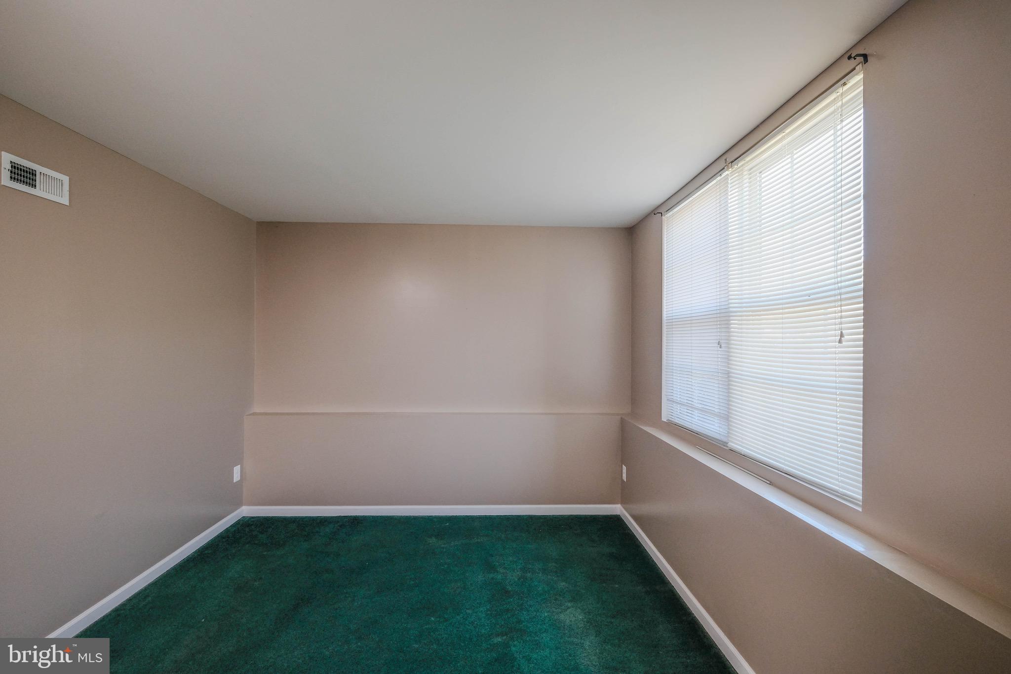 INWOOD MEADOWS - Residential