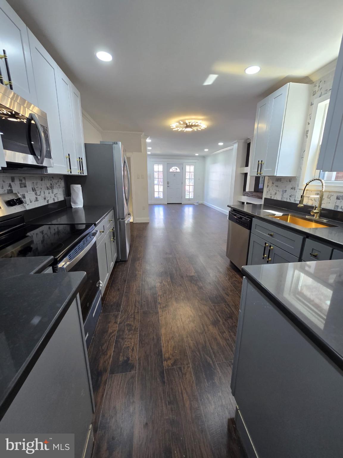 WEST OAK LANE - Residential