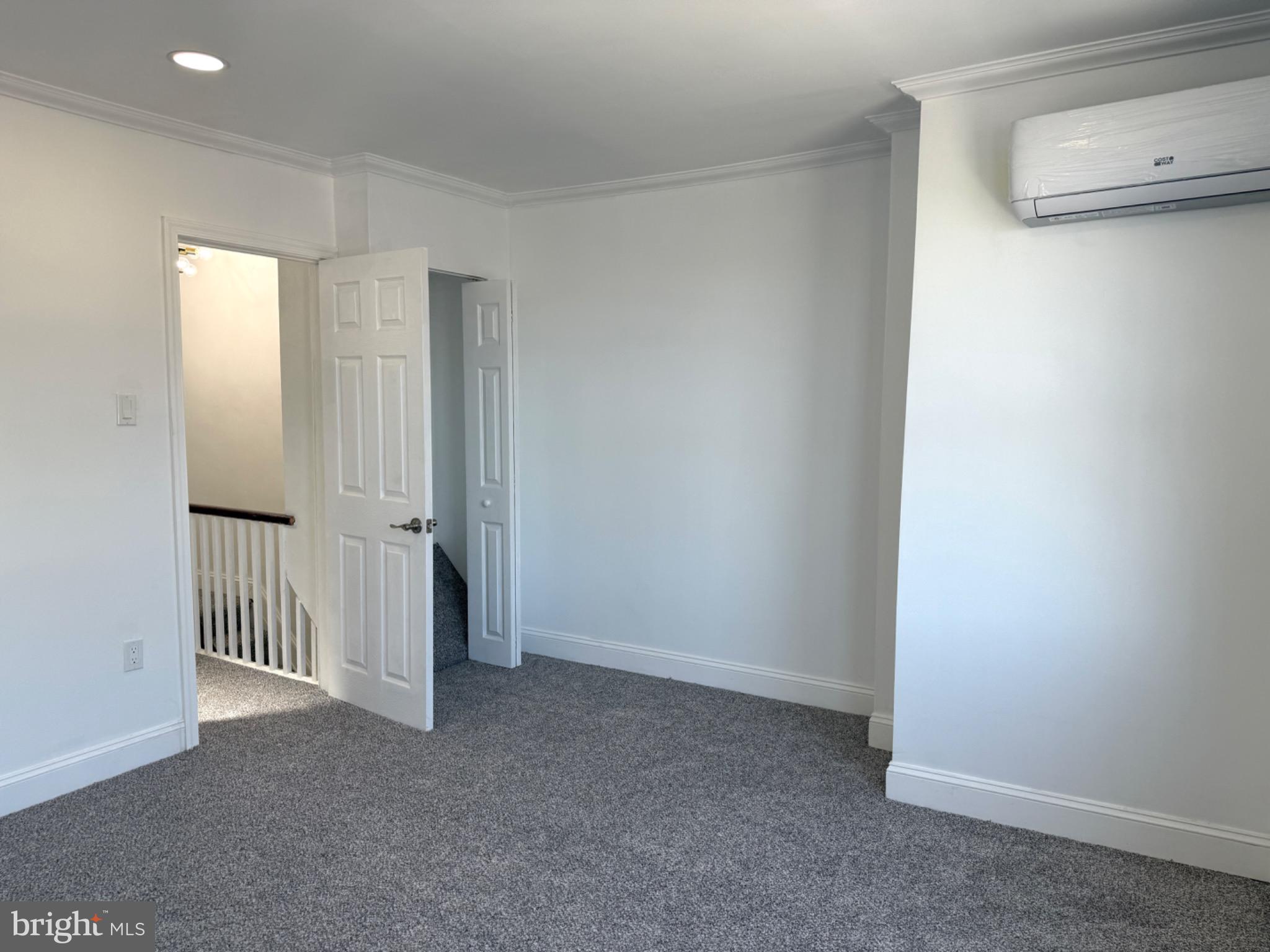 WEST OAK LANE - Residential