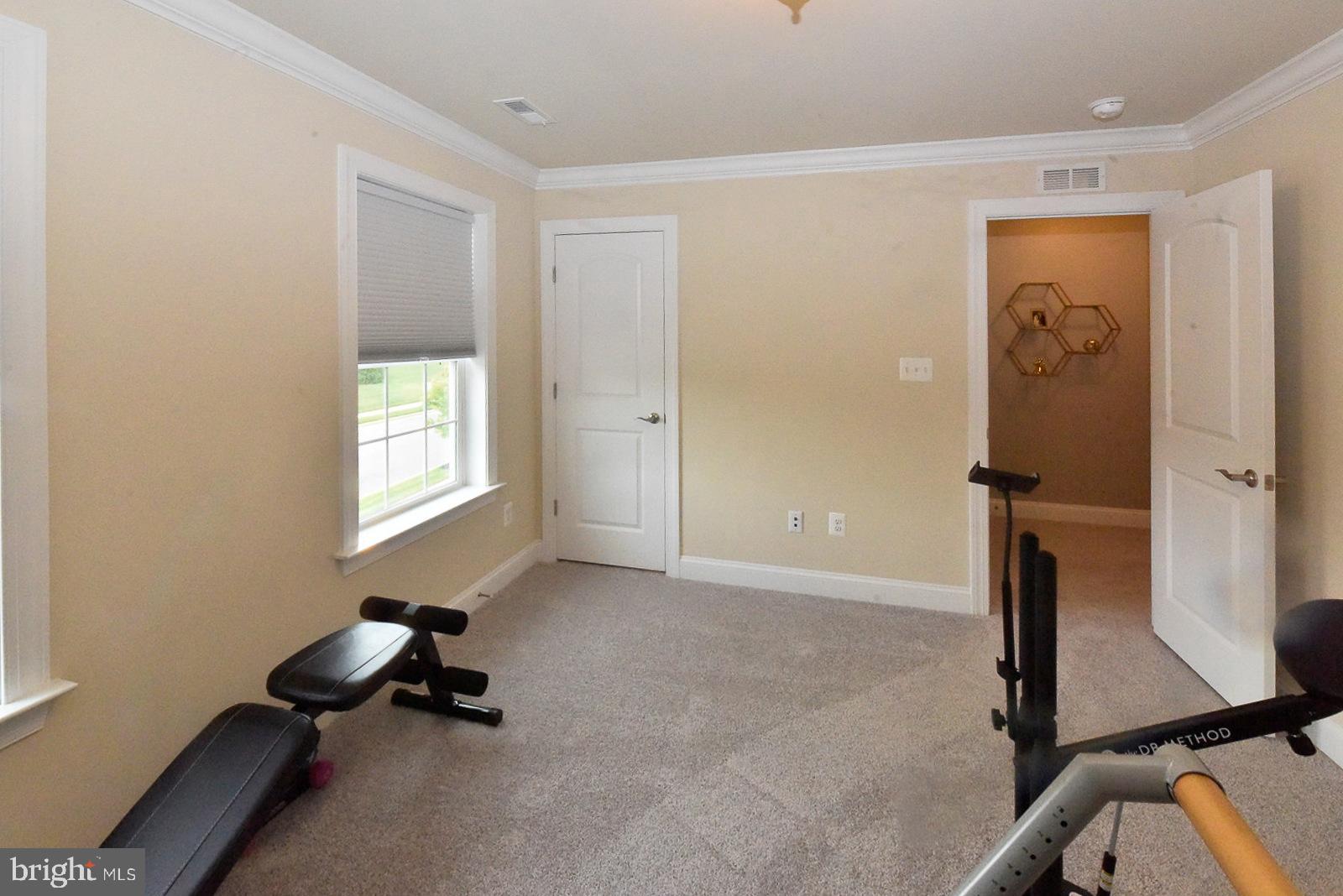 BROAD CREEK - Residential