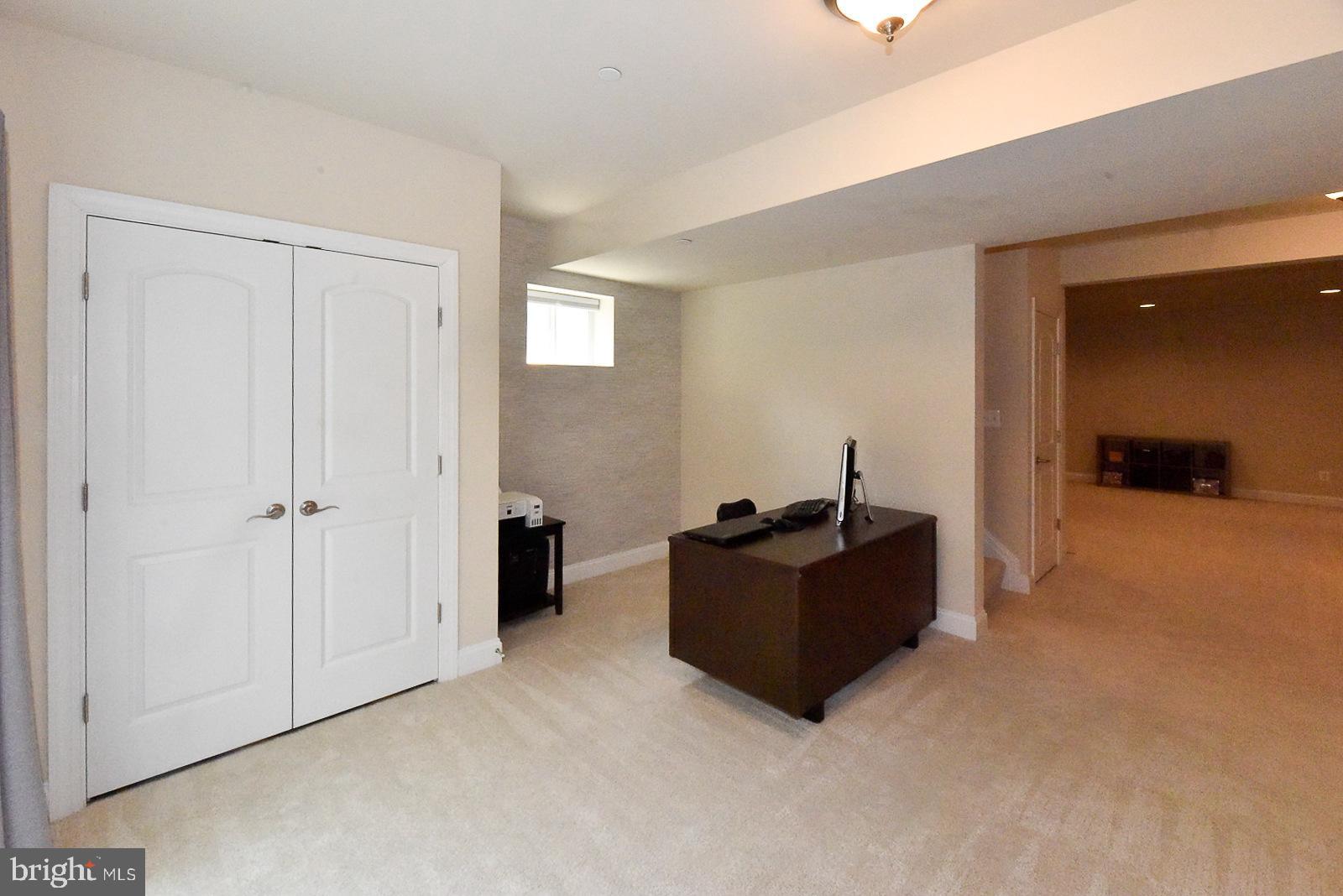 BROAD CREEK - Residential