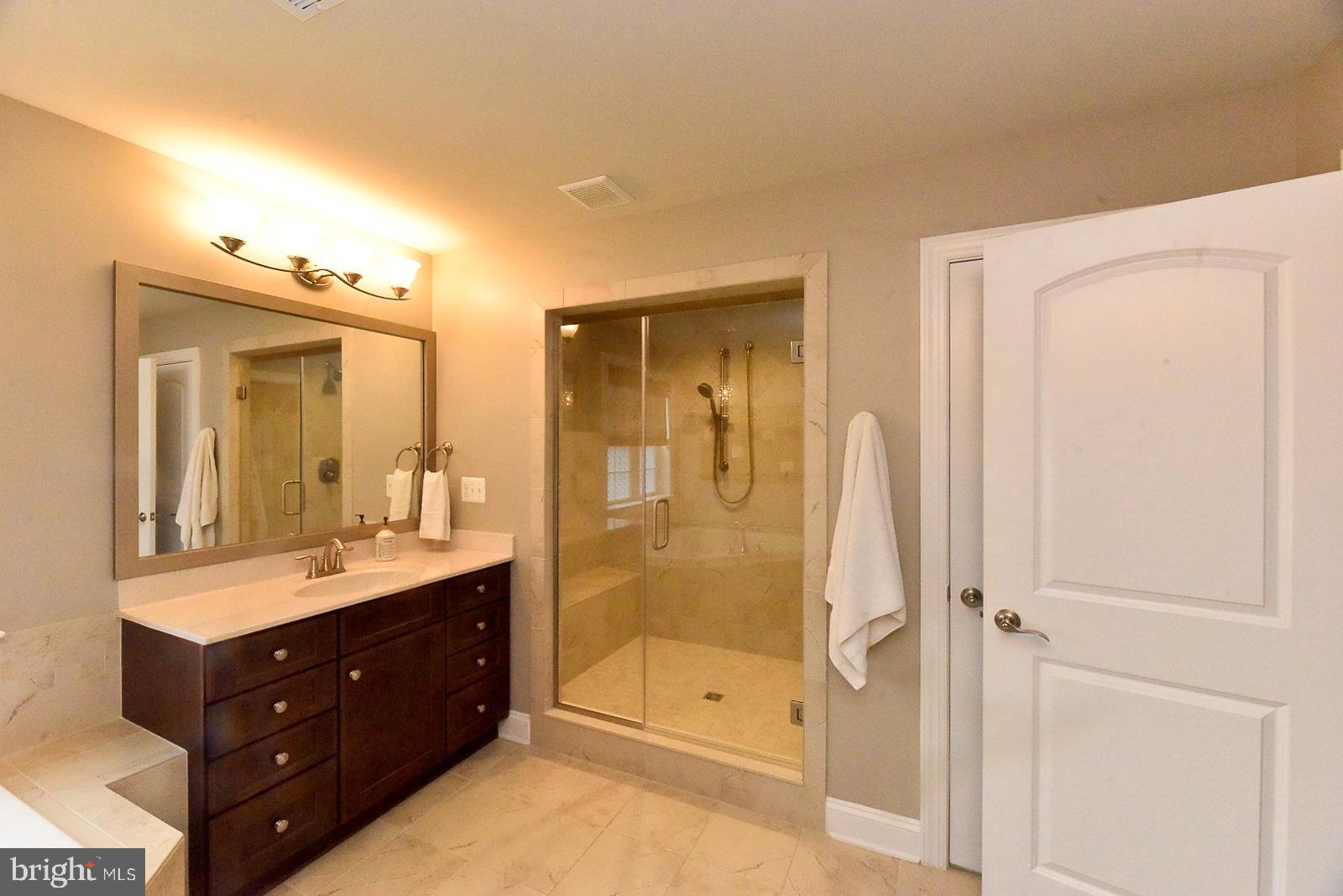 BROAD CREEK - Residential