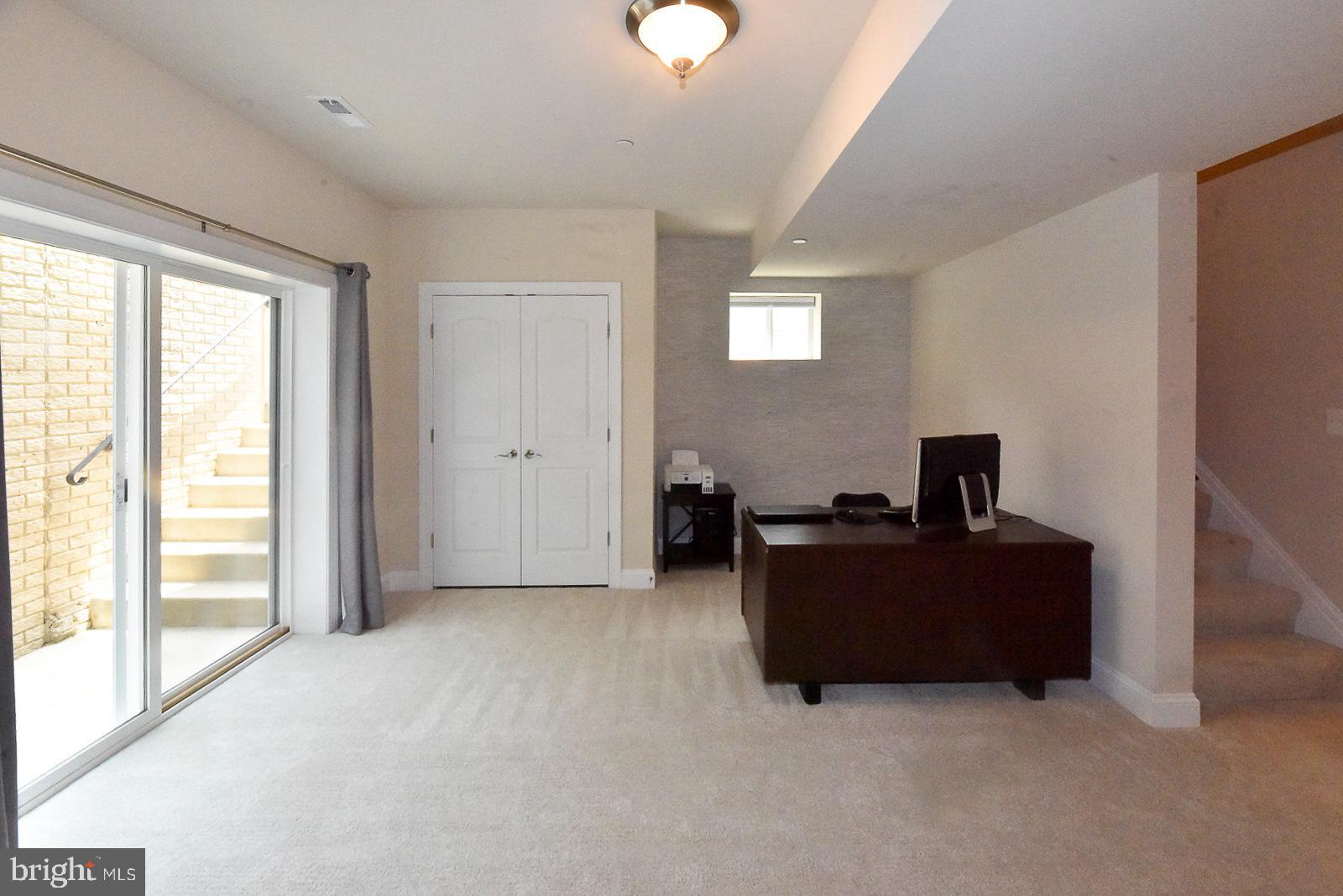 BROAD CREEK - Residential