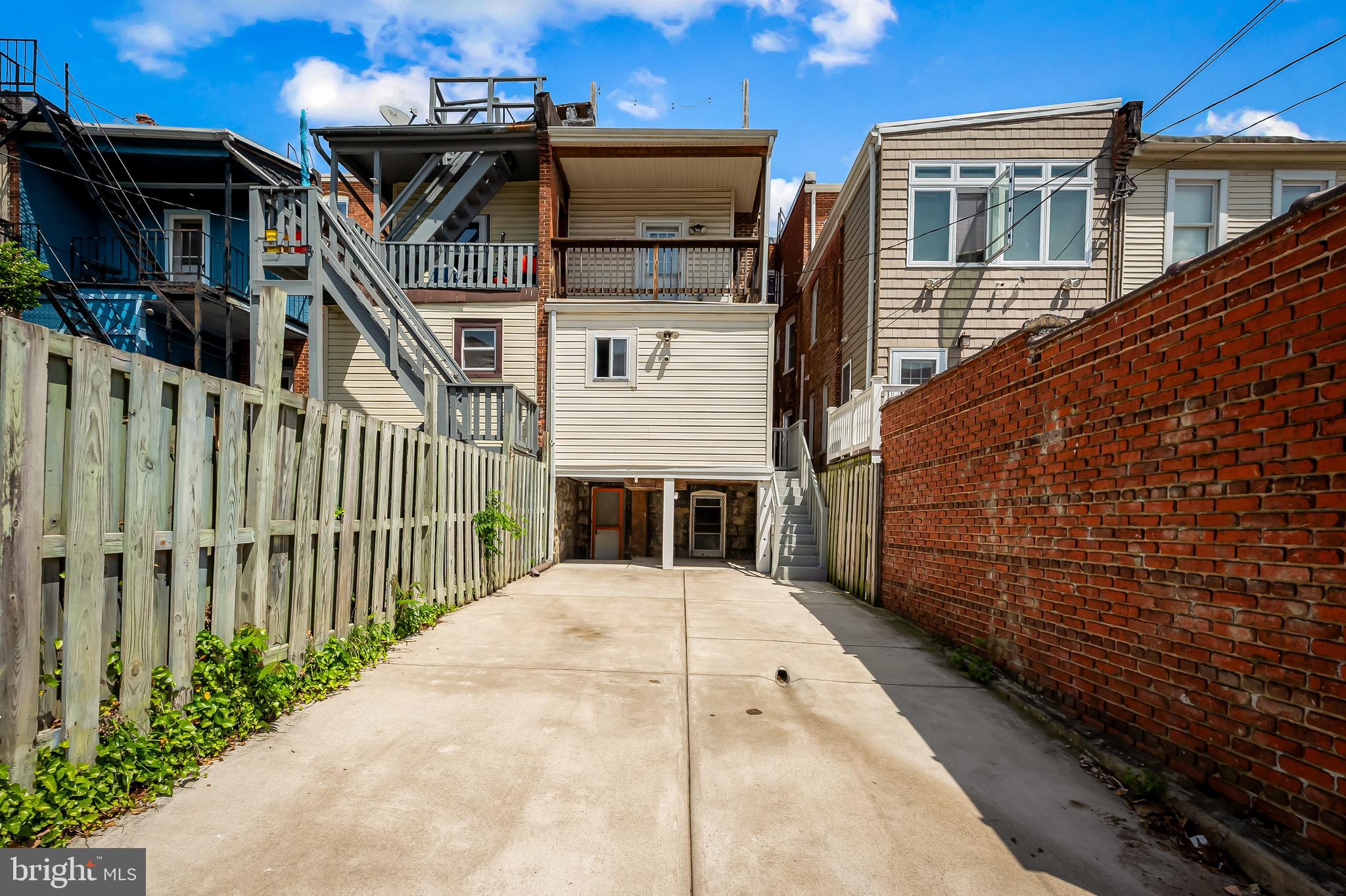 CHARLES VILLAGE - Residential