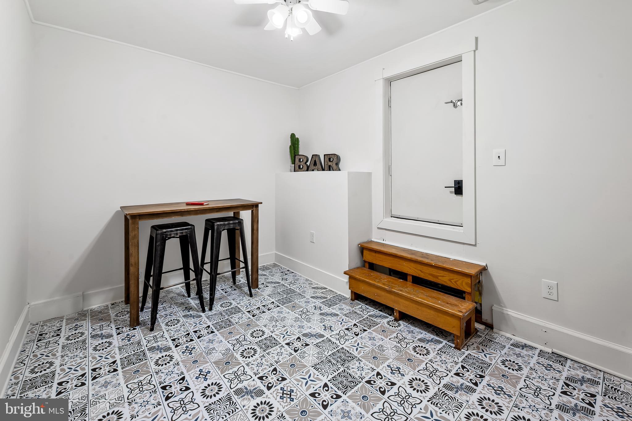 CHARLES VILLAGE - Residential