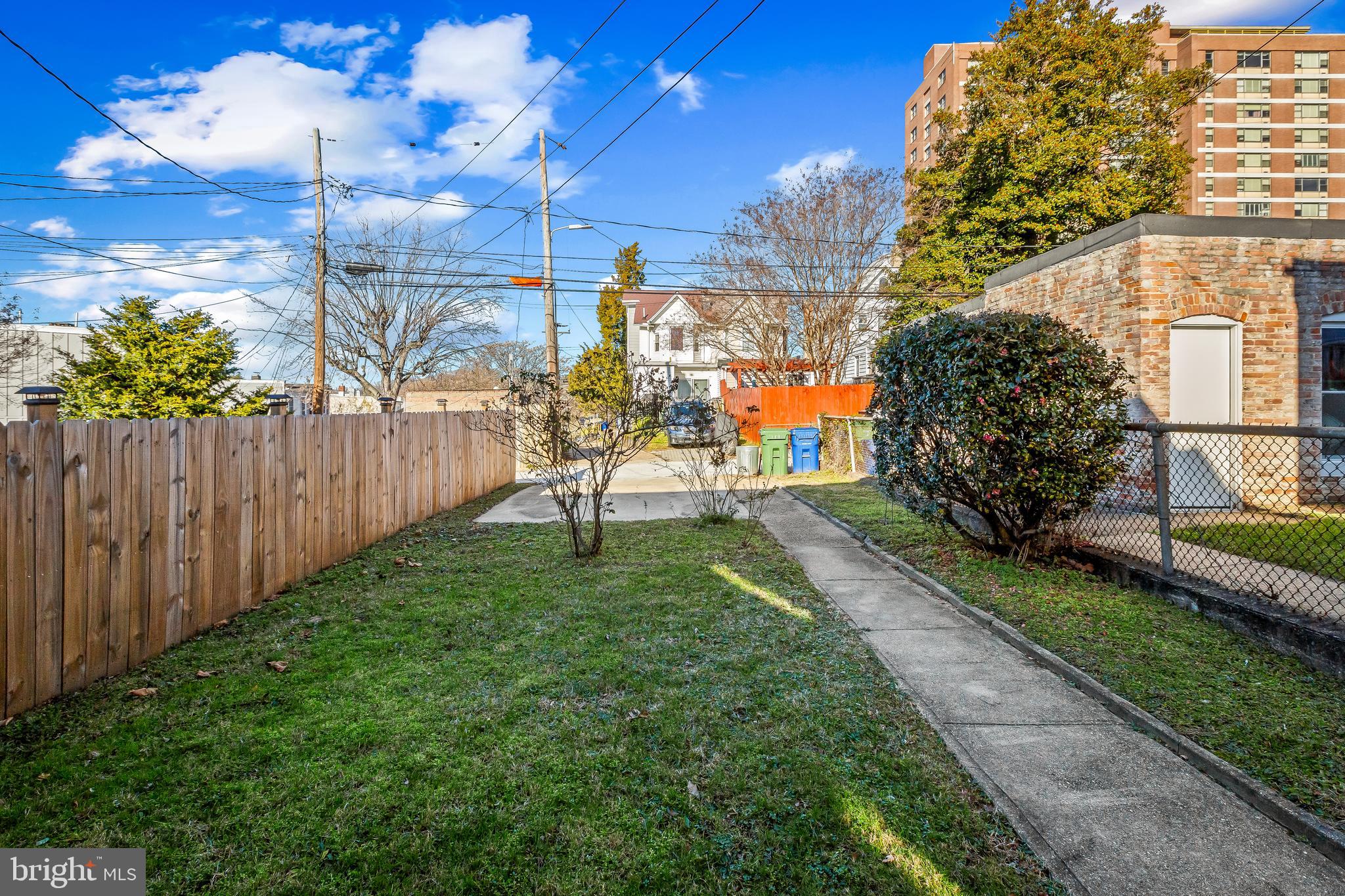 HAMPDEN HISTORIC DISTRICT - Residential