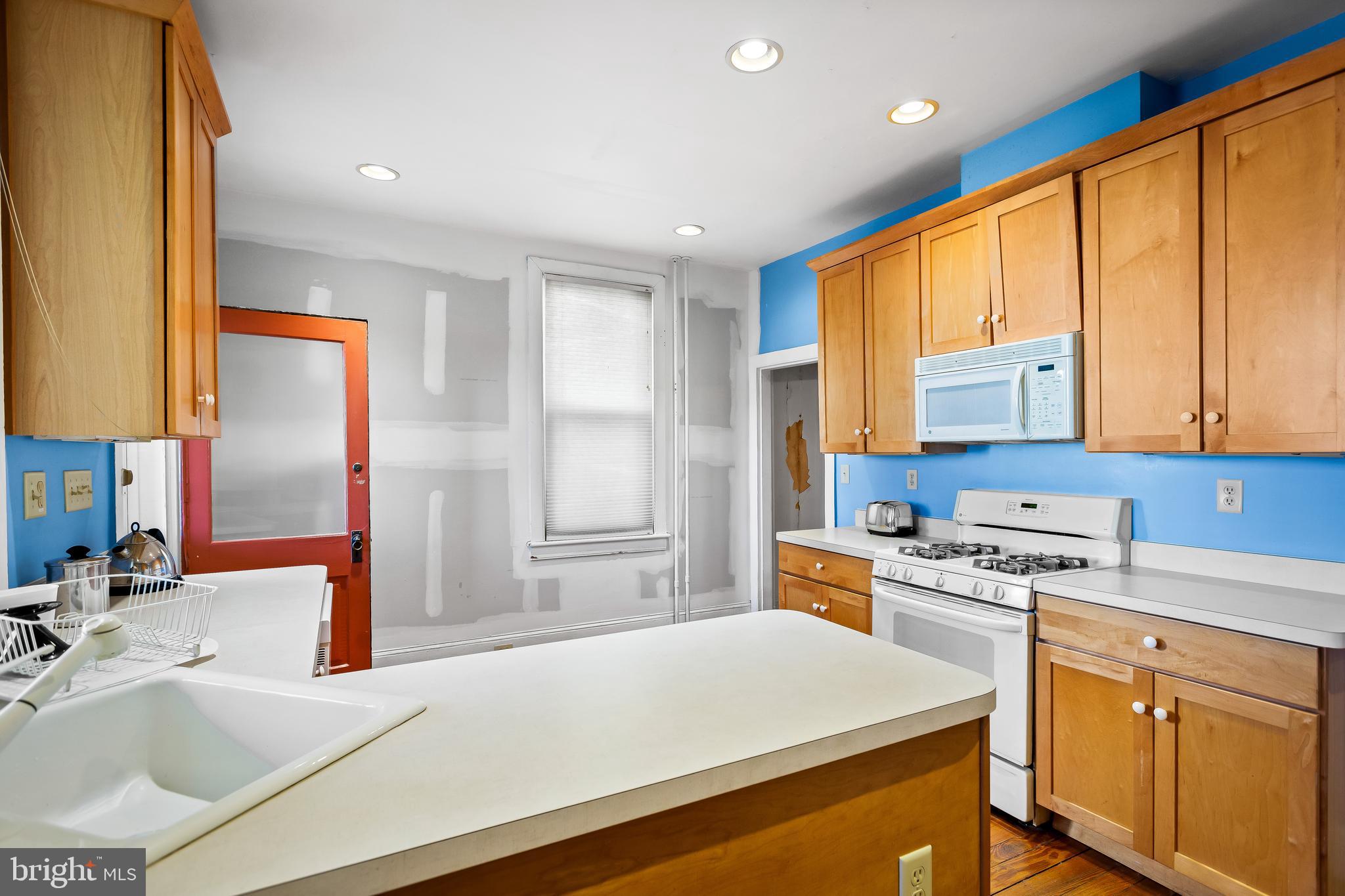 HAMPDEN HISTORIC DISTRICT - Residential