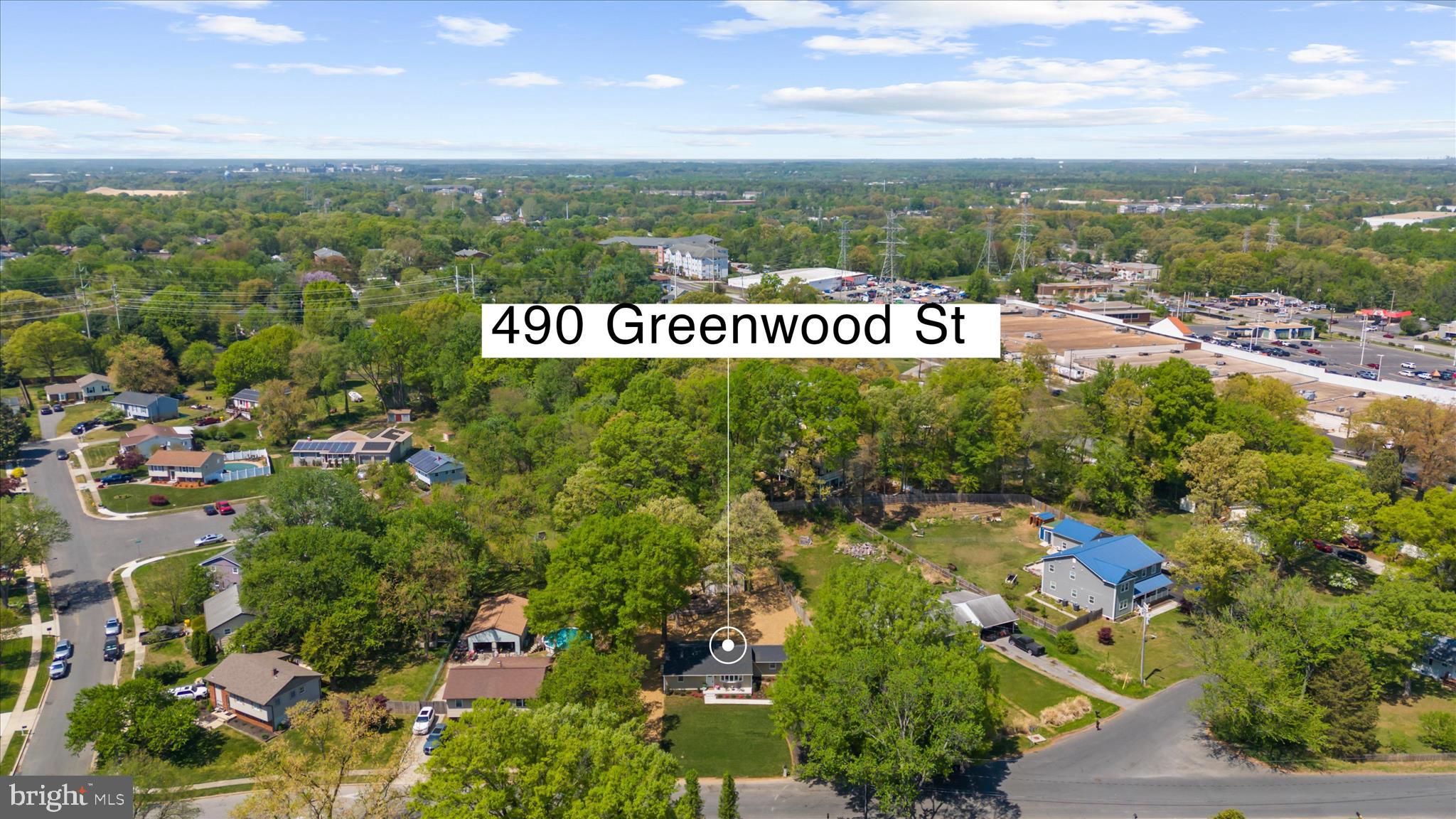 POPLAR MANOR - Residential