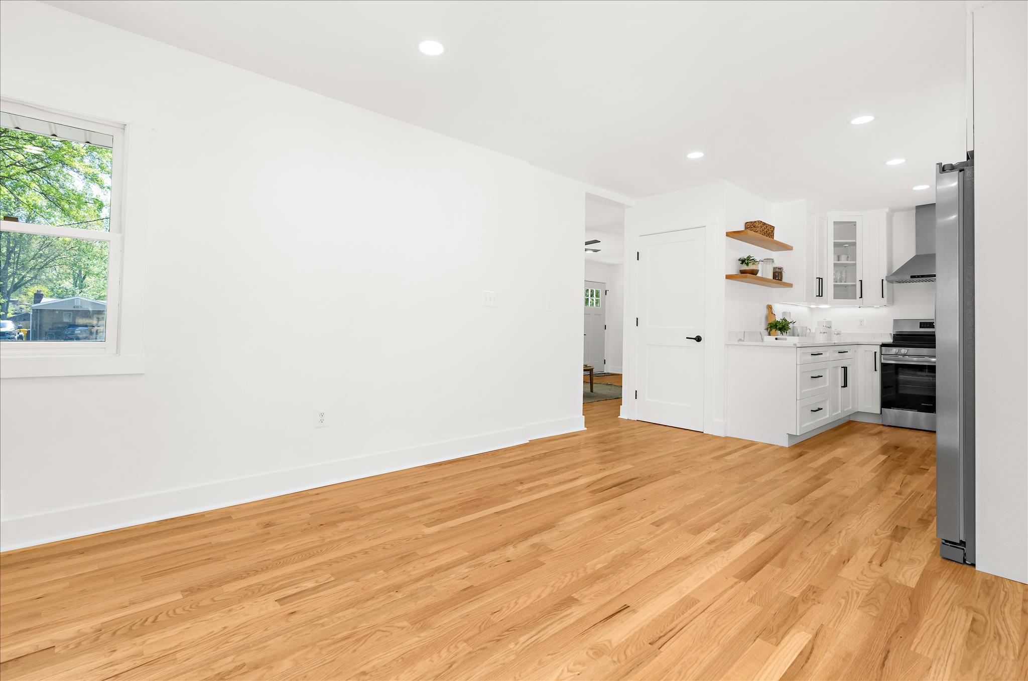 POPLAR MANOR - Residential