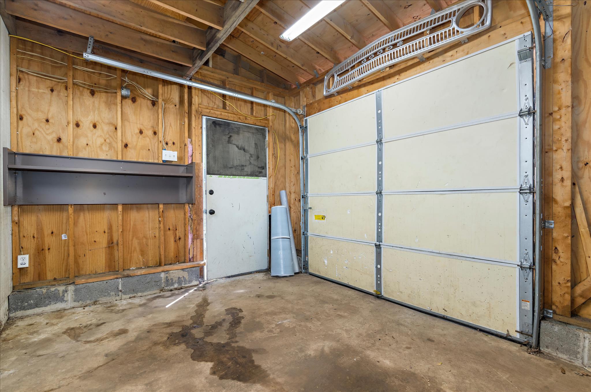 POPLAR MANOR - Residential