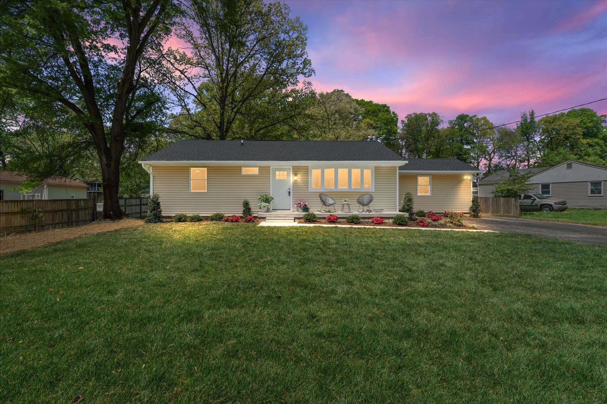 POPLAR MANOR - Residential