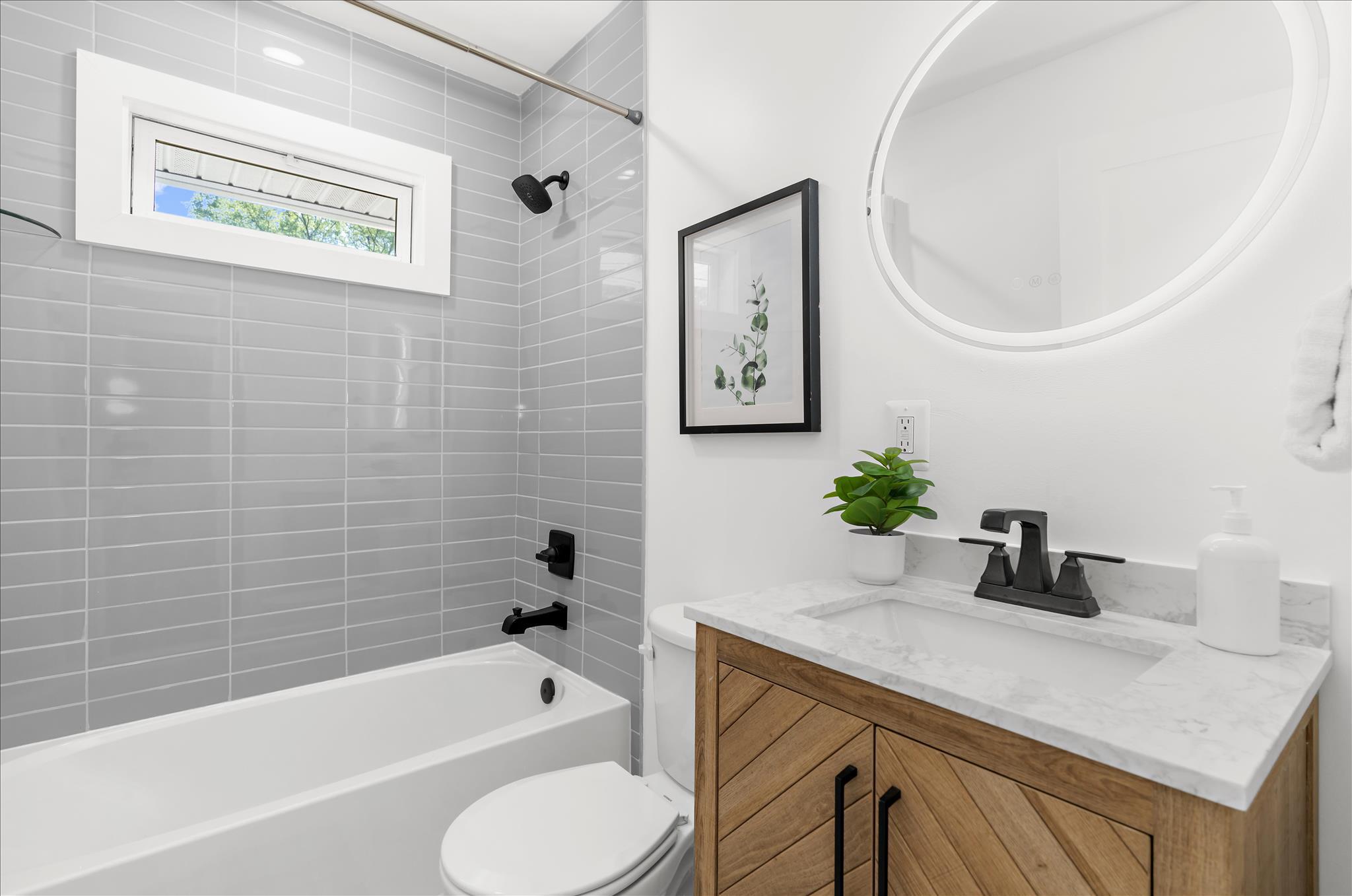 POPLAR MANOR - Residential