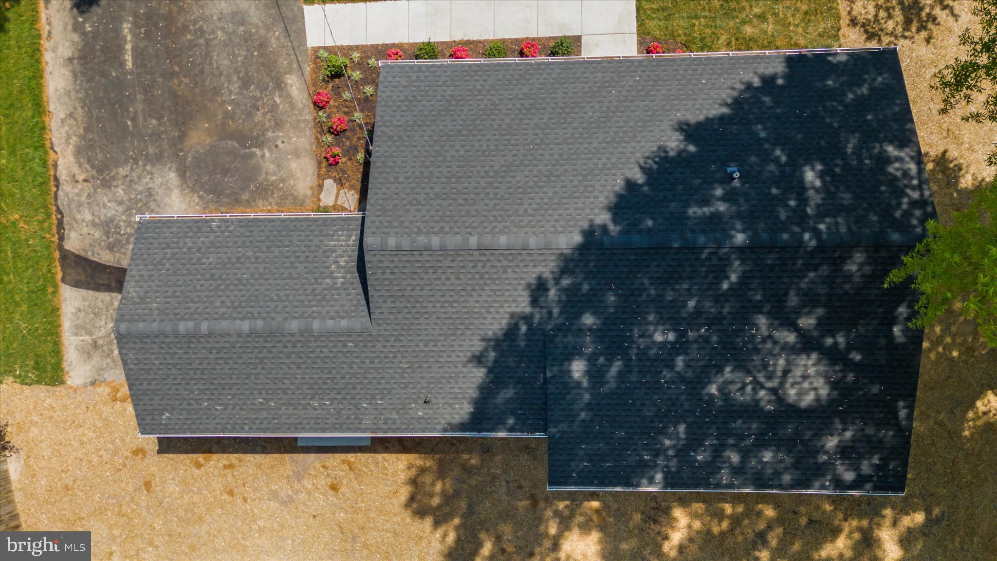 POPLAR MANOR - Residential