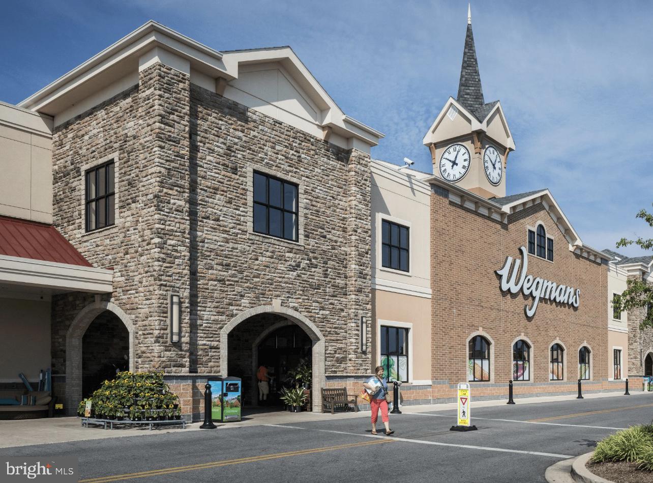 POPLAR MANOR - Residential