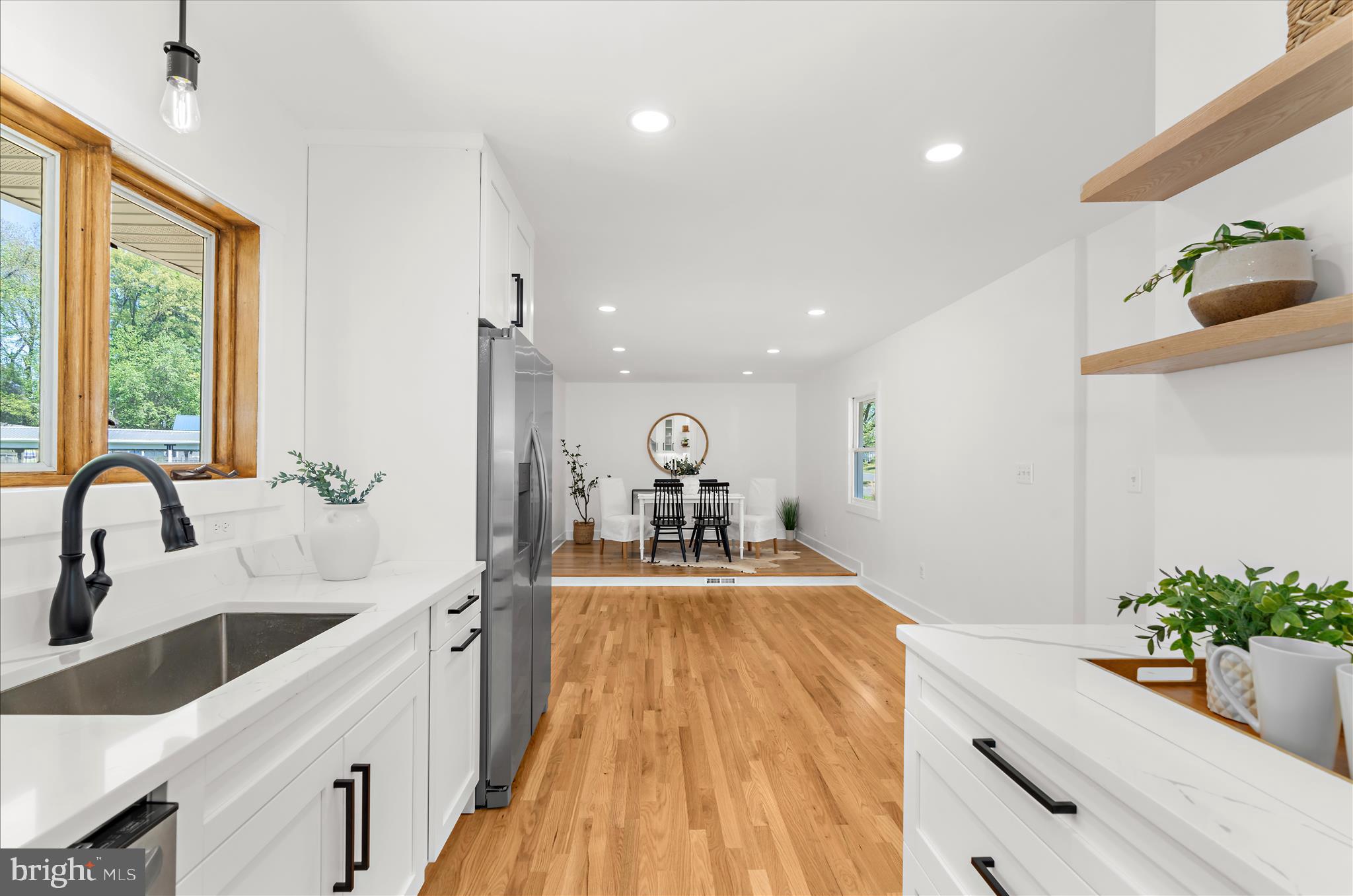 POPLAR MANOR - Residential