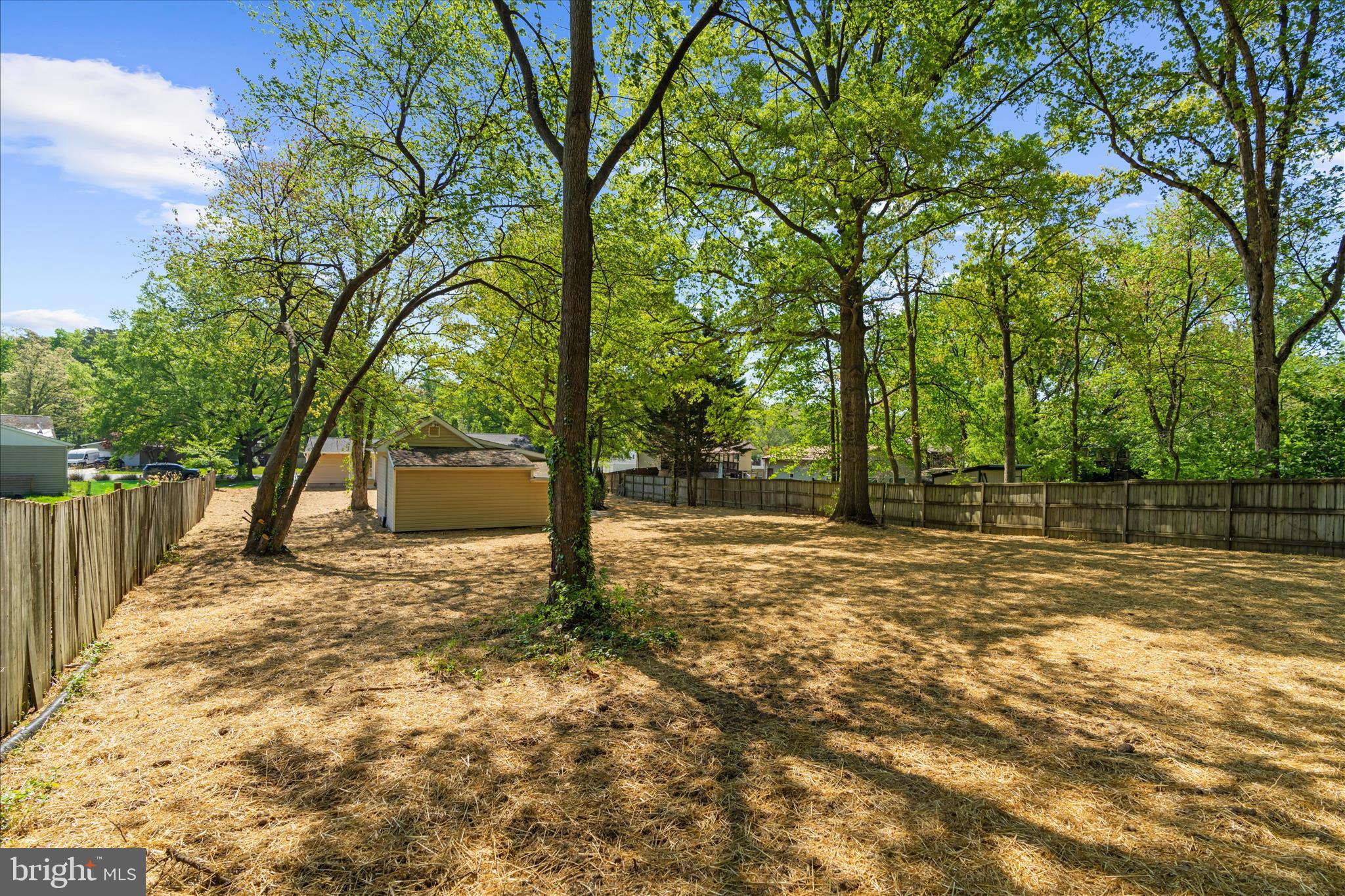 POPLAR MANOR - Residential