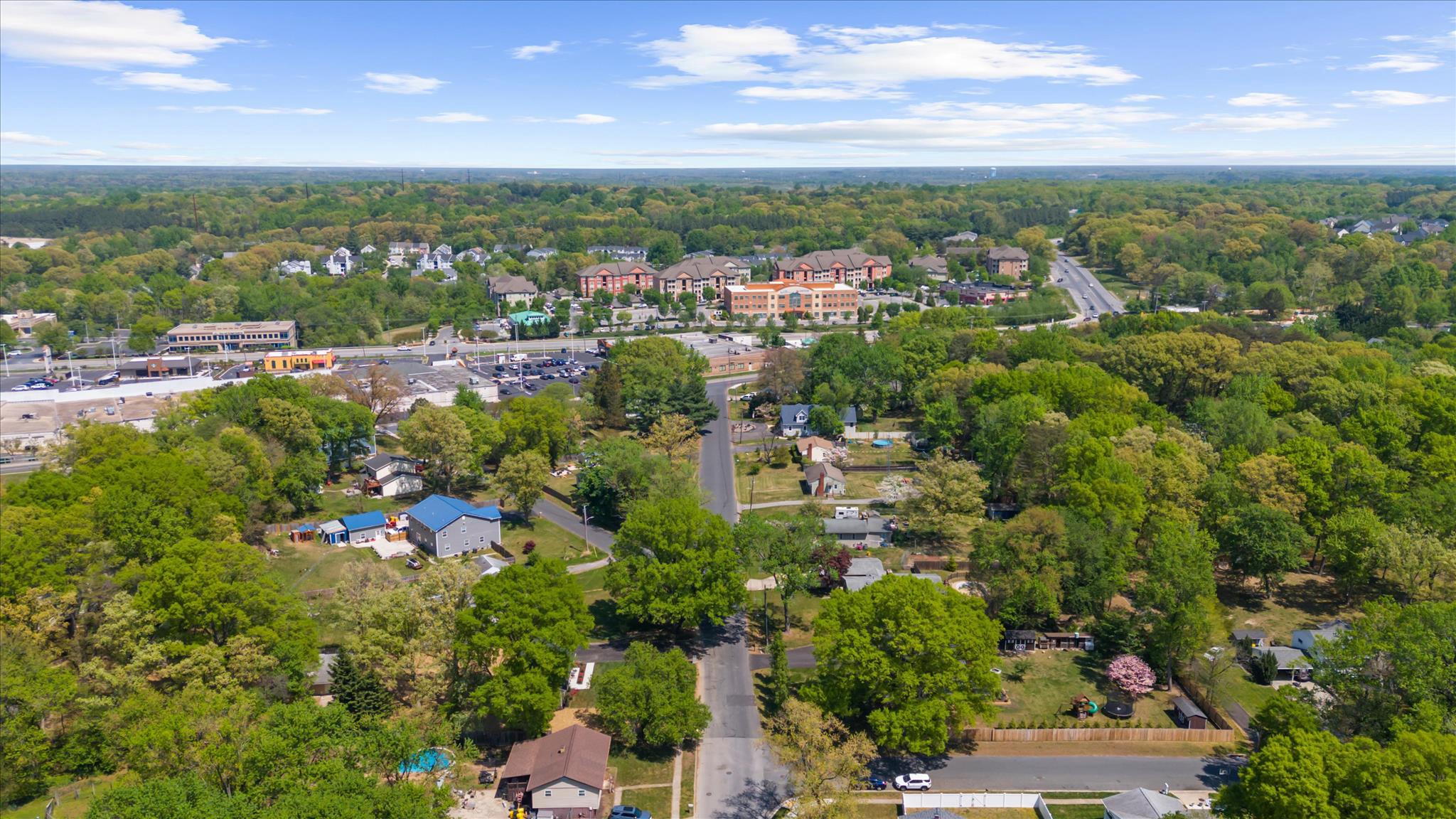 POPLAR MANOR - Residential