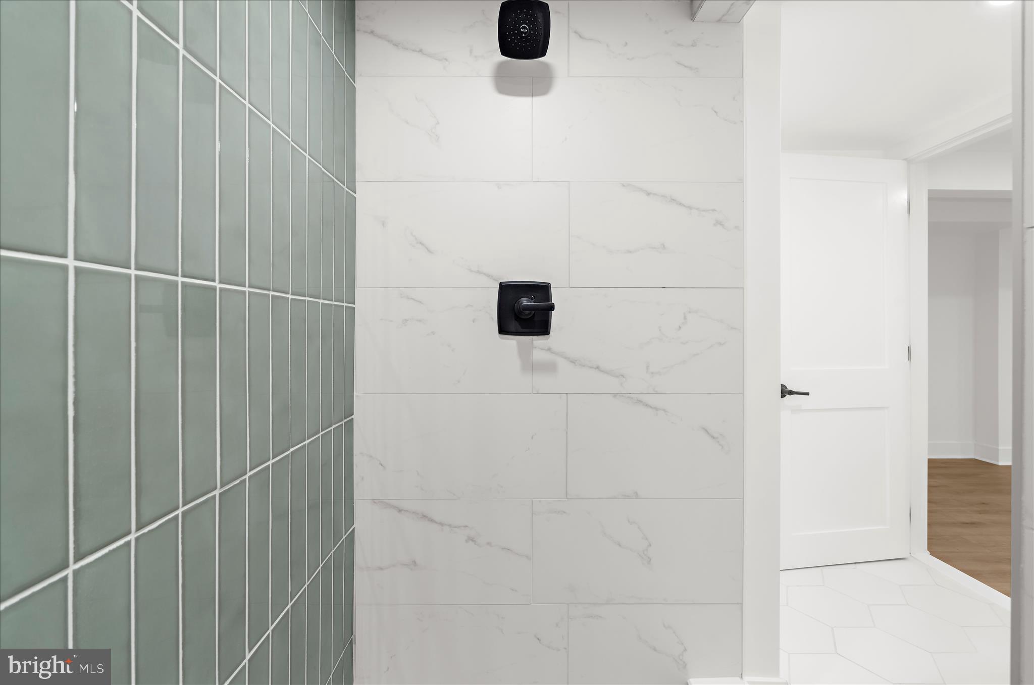 POPLAR MANOR - Residential