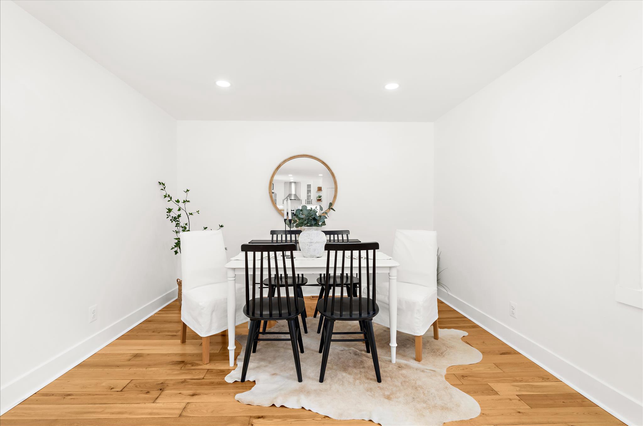 POPLAR MANOR - Residential