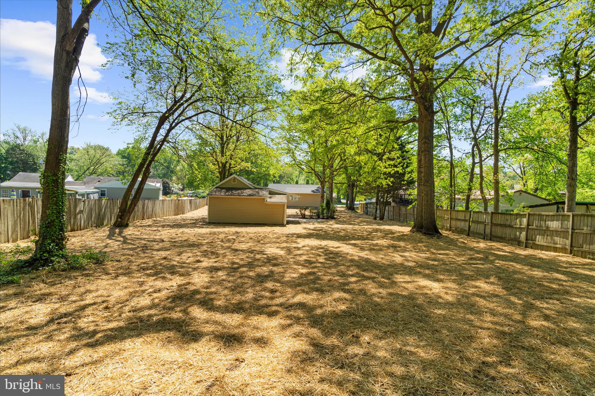 POPLAR MANOR - Residential