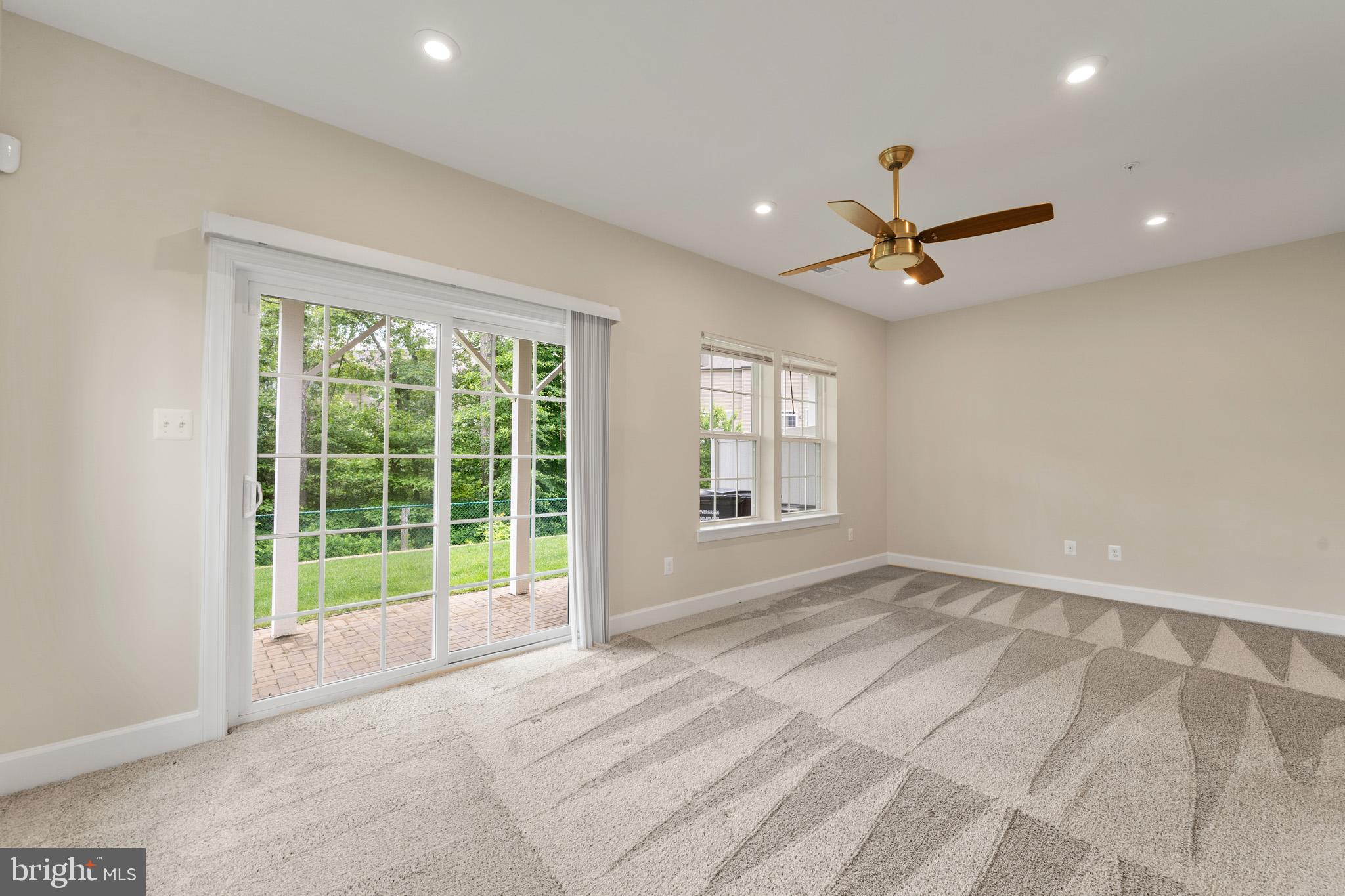 HAMILTON PARK - Residential