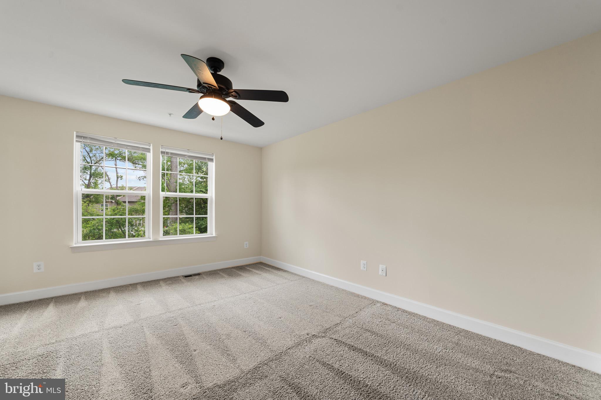 HAMILTON PARK - Residential