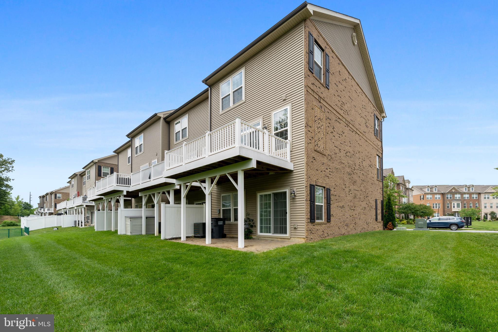 HAMILTON PARK - Residential