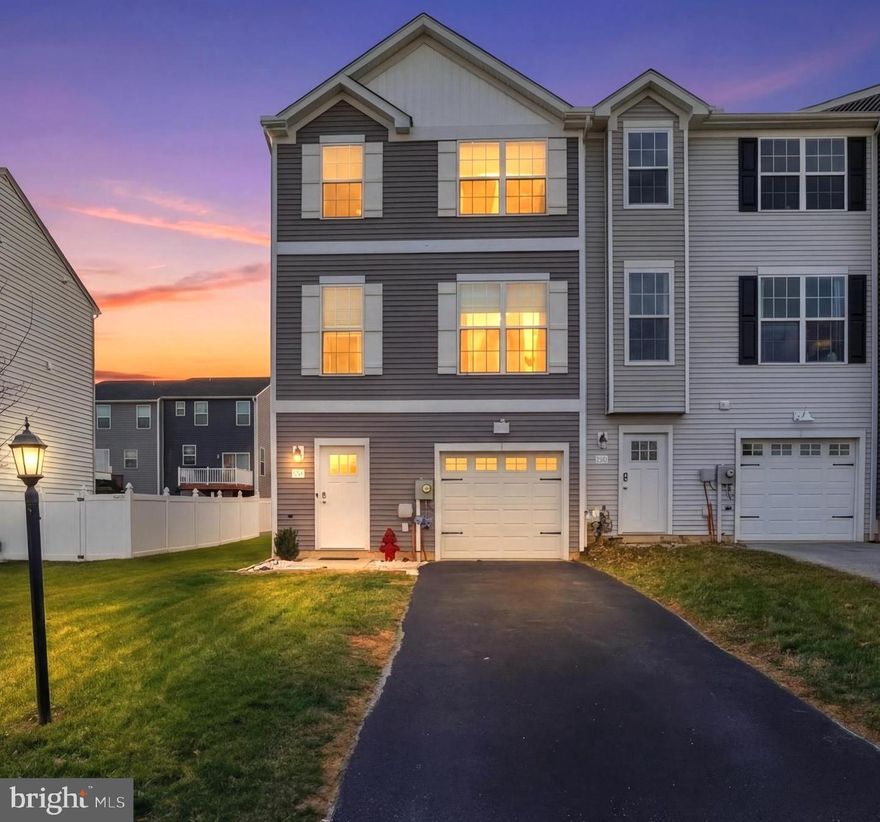 Welcome Home!
Step into this beautifully maintained 3-bedroom, 2.5-bathroom end-unit townhouse, offering comfort, style, and convenience in every corner. The spacious open-concept layout is perfect for entertaining guests or enjoying cozy home-cooked meals.
Upstairs, the primary suite features vaulted ceilings, a walk-in closet, and a full private bathroom, creating your own peaceful space. No more hauling laundry up and down stairs, the laundry room is conveniently located on the same floor as the bedrooms!
Enjoy one of the largest yards in the neighborhood, ideal for pets, outdoor gatherings, or grilling on sunny days. Plus, you’ll appreciate extra parking space, making this home as practical as it is inviting.
Don’t miss this opportunity to own a modern, move-in-ready home that truly has it all!