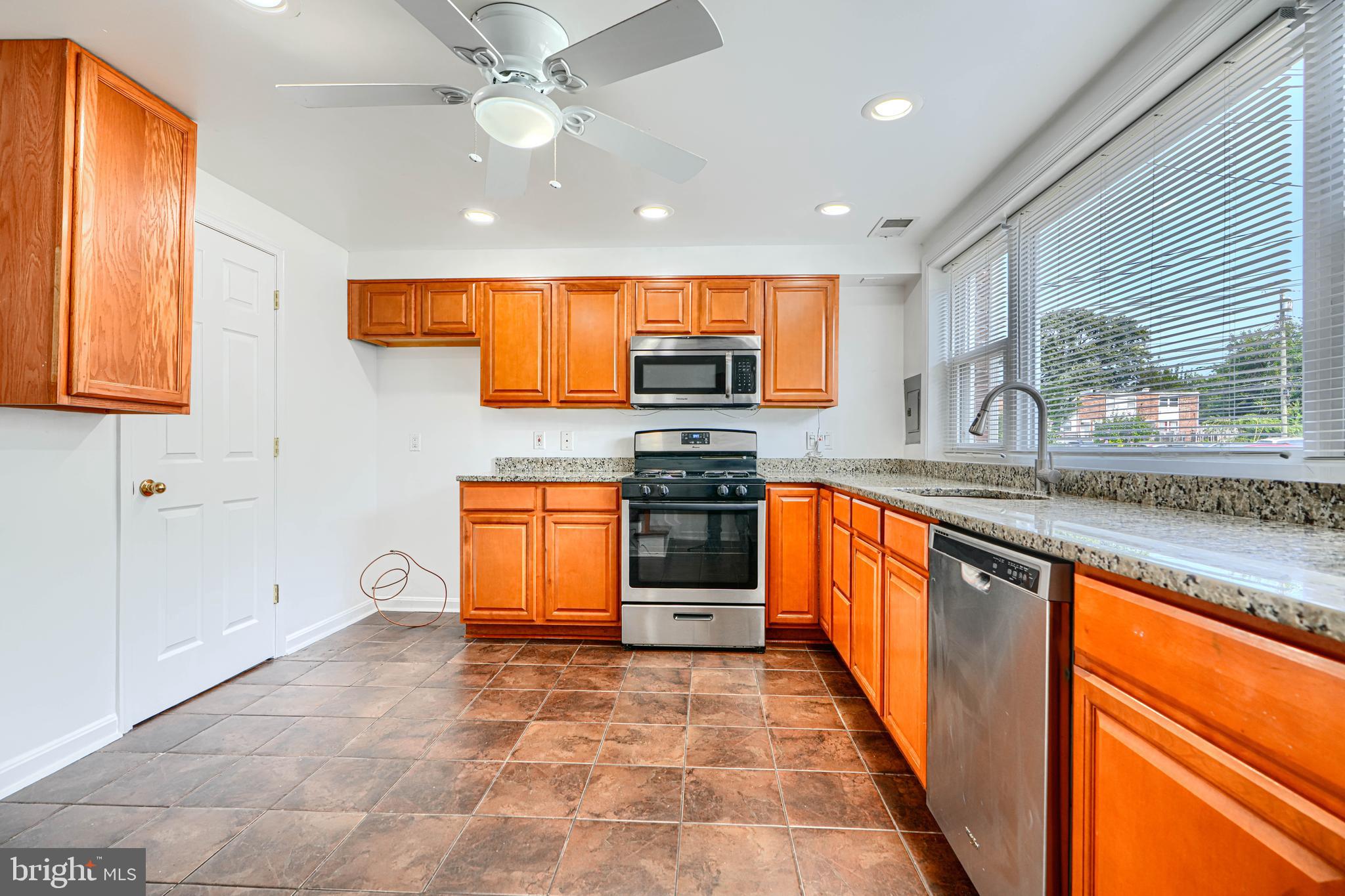 RIVERVIEW - Residential