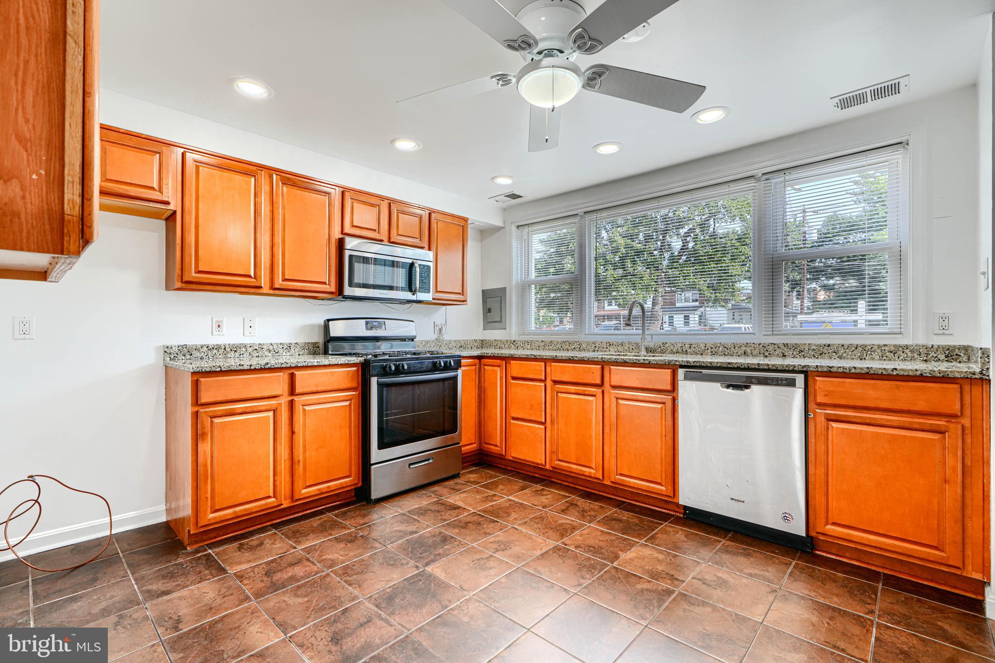 RIVERVIEW - Residential