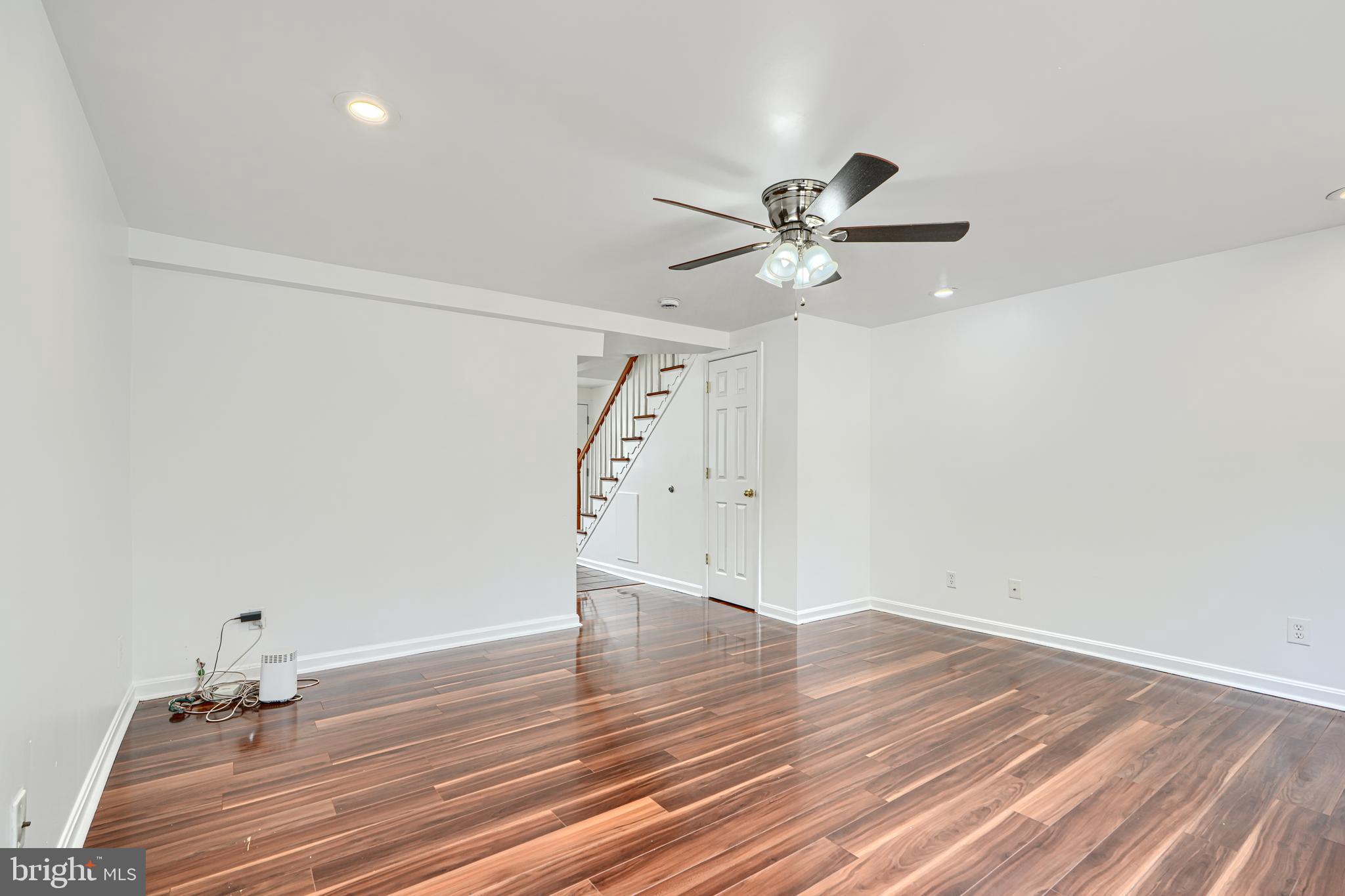 RIVERVIEW - Residential