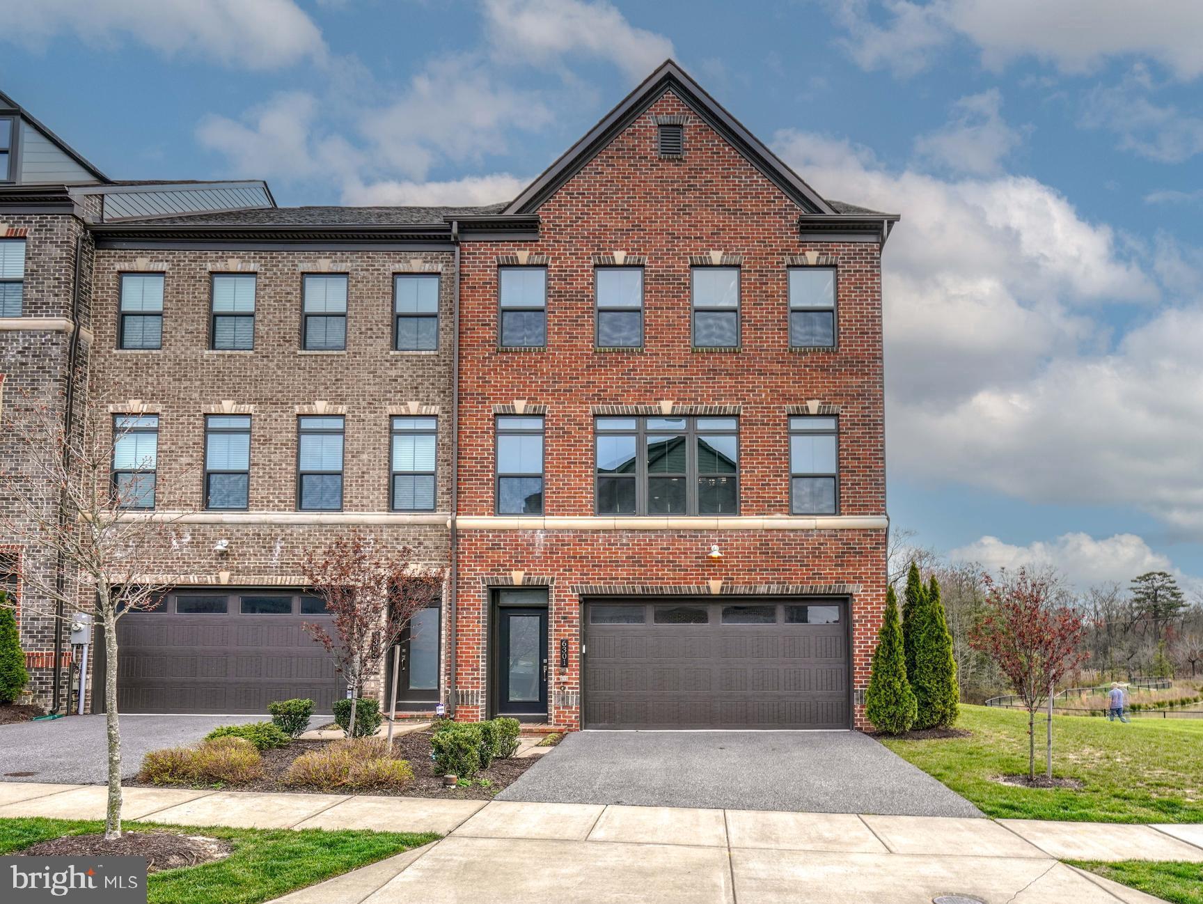 GREENLEIGH AT CROSSROADS - Residential