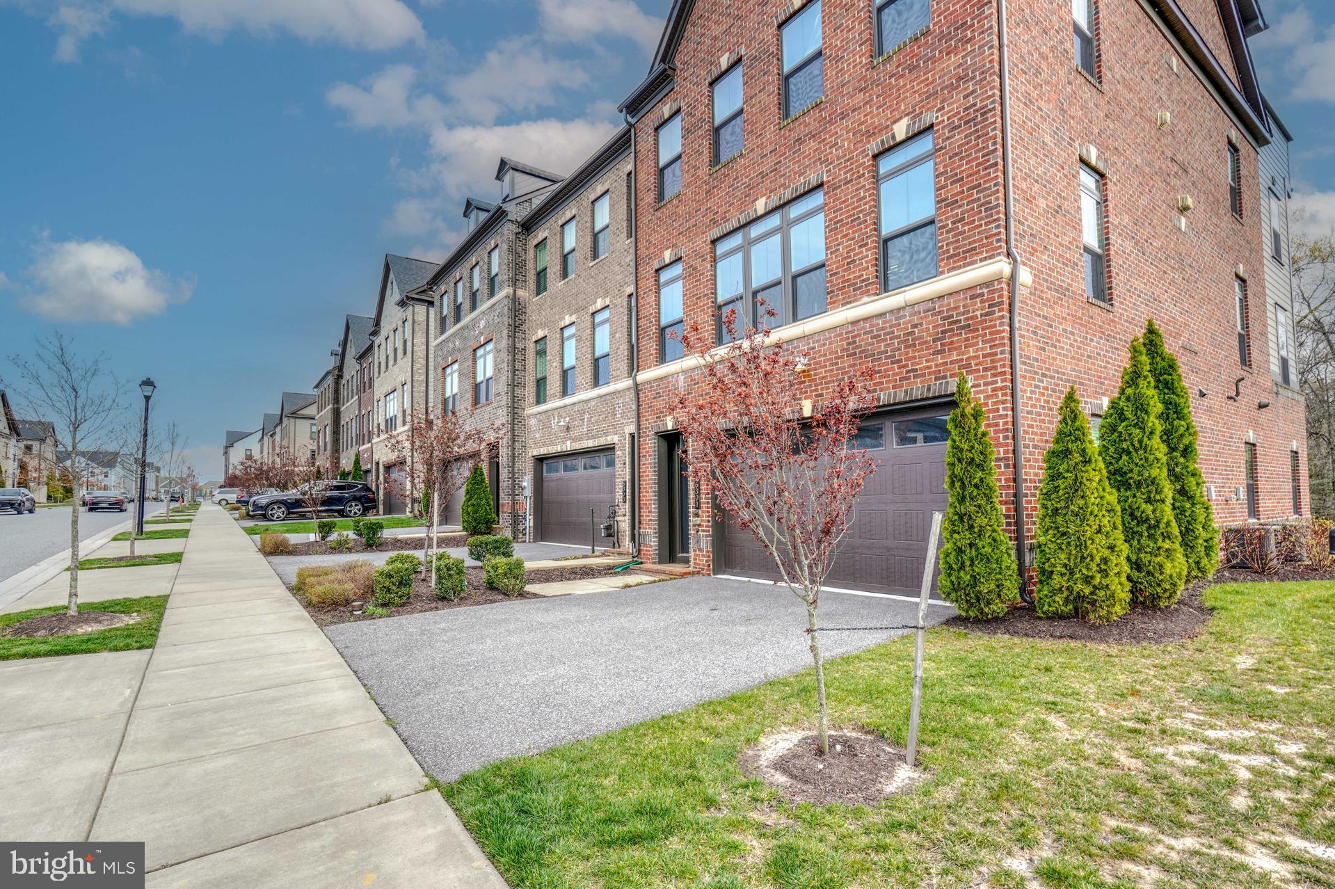 GREENLEIGH AT CROSSROADS - Residential