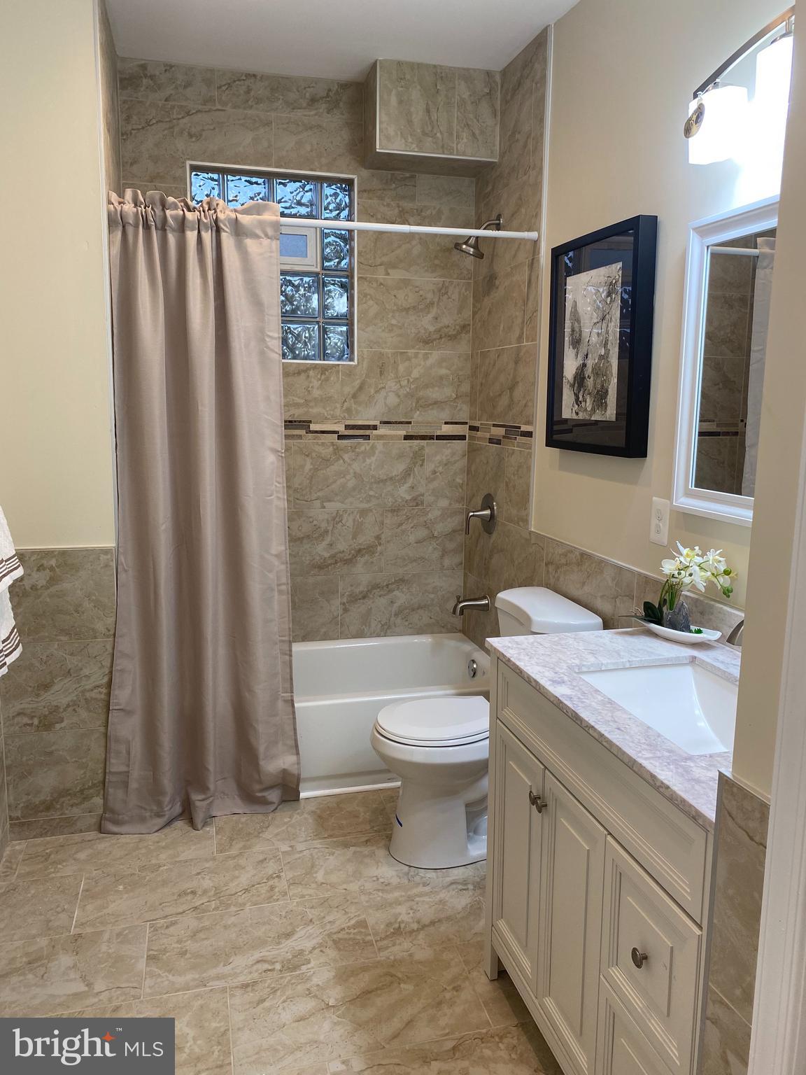 LAURAVILLE HISTORIC DISTRICT - Residential